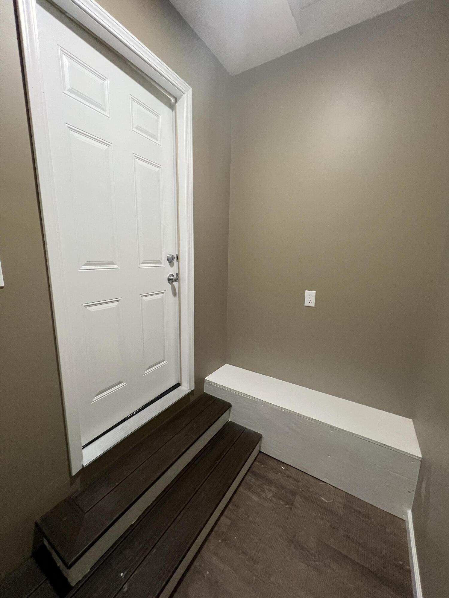 533 Westminster Street, Waynesfield, Ohio 45896