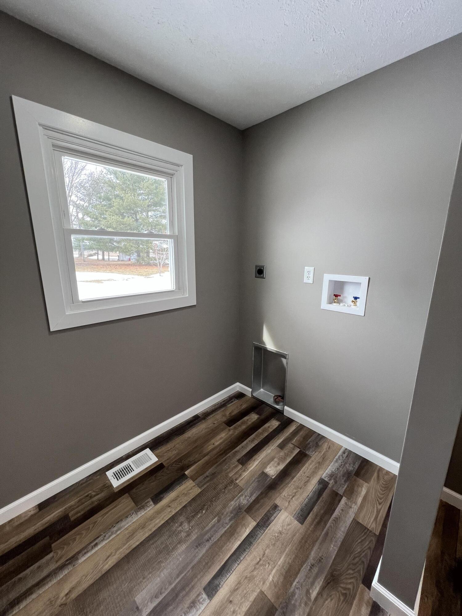 533 Westminster Street, Waynesfield, Ohio 45896