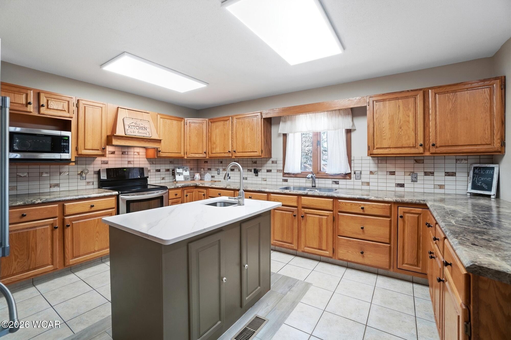 2877 Whippoorwill Avenue, Lima, Ohio