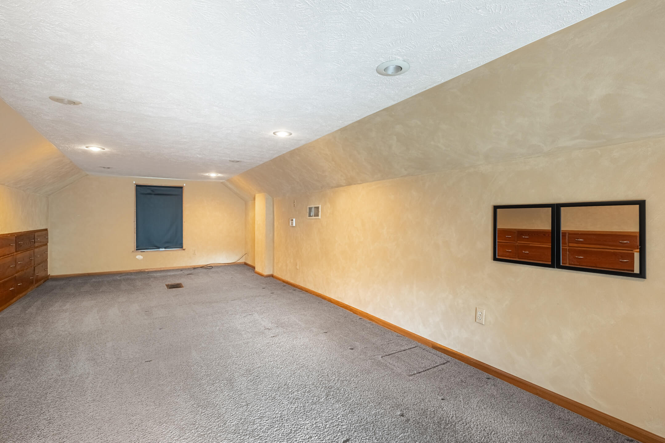 451 Lawnview Avenue, Springfield, Ohio 45505