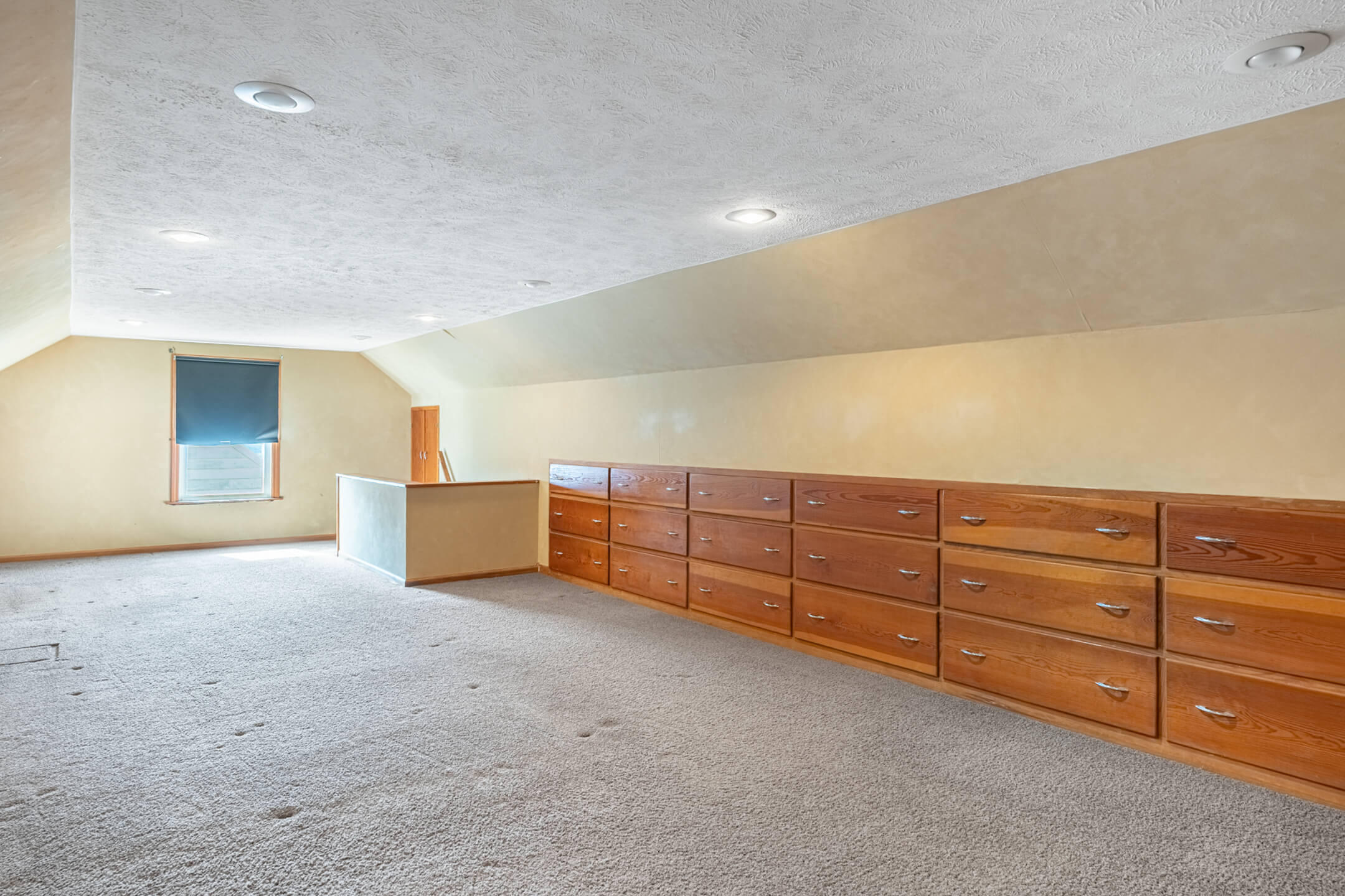 451 Lawnview Avenue, Springfield, Ohio 45505