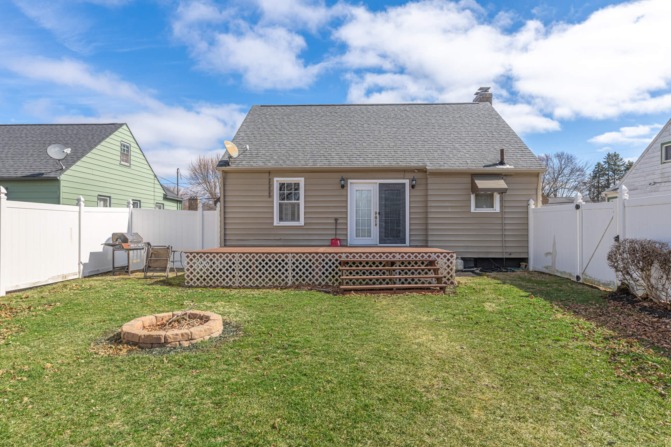 451 Lawnview Avenue, Springfield, Ohio 45505