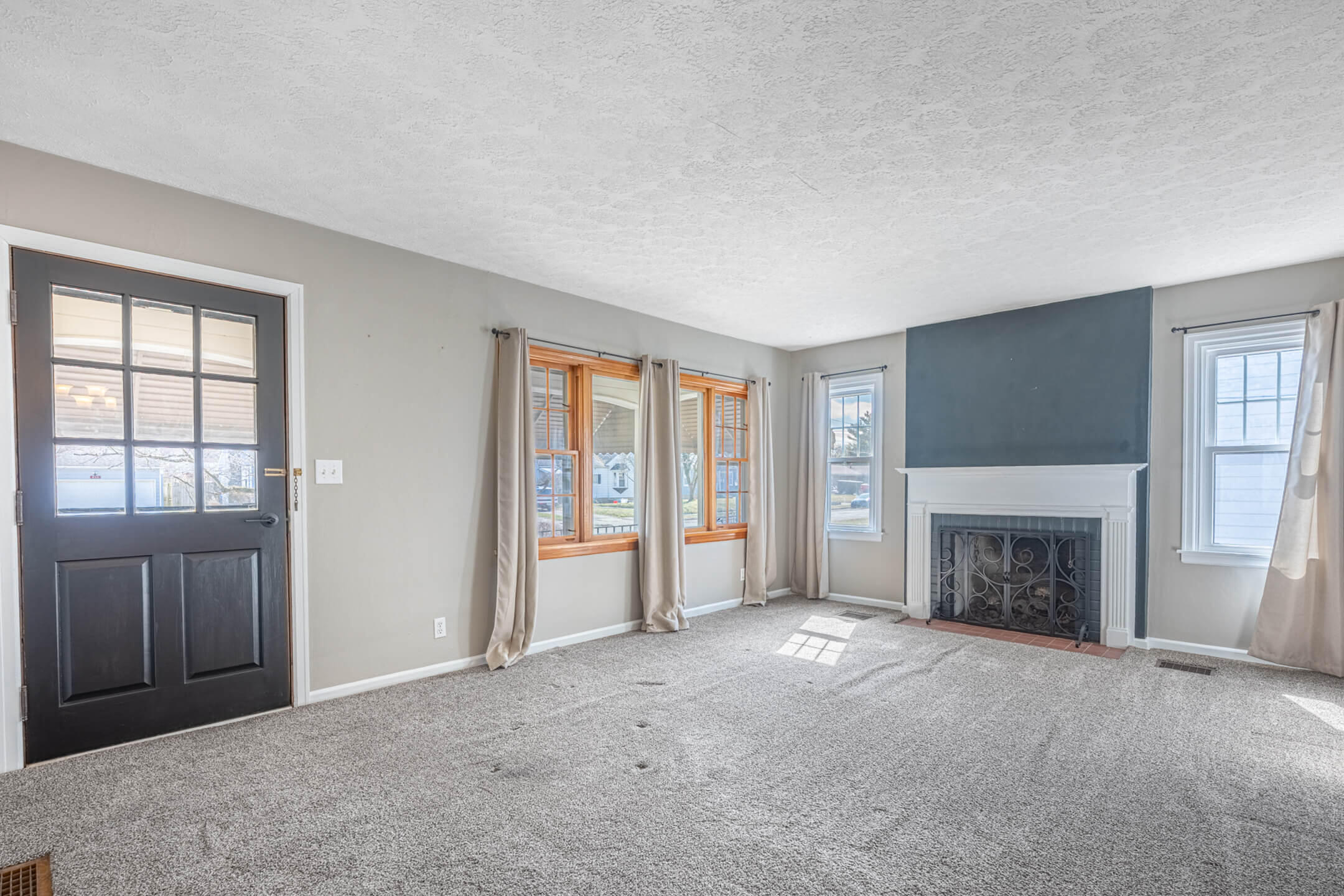 451 Lawnview Avenue, Springfield, Ohio 45505