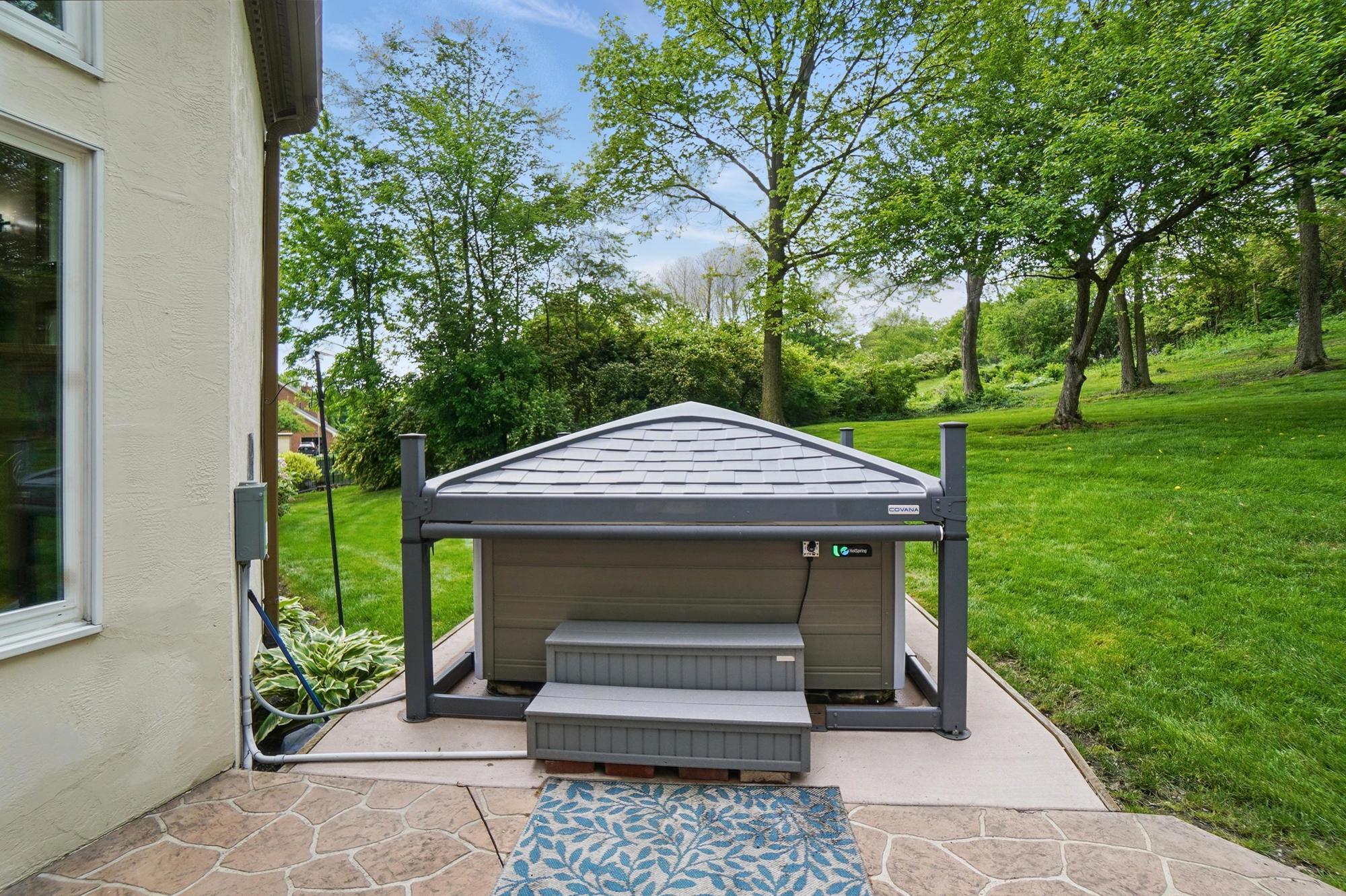 2642 Kilkenny Court, Springfield, Ohio 45503