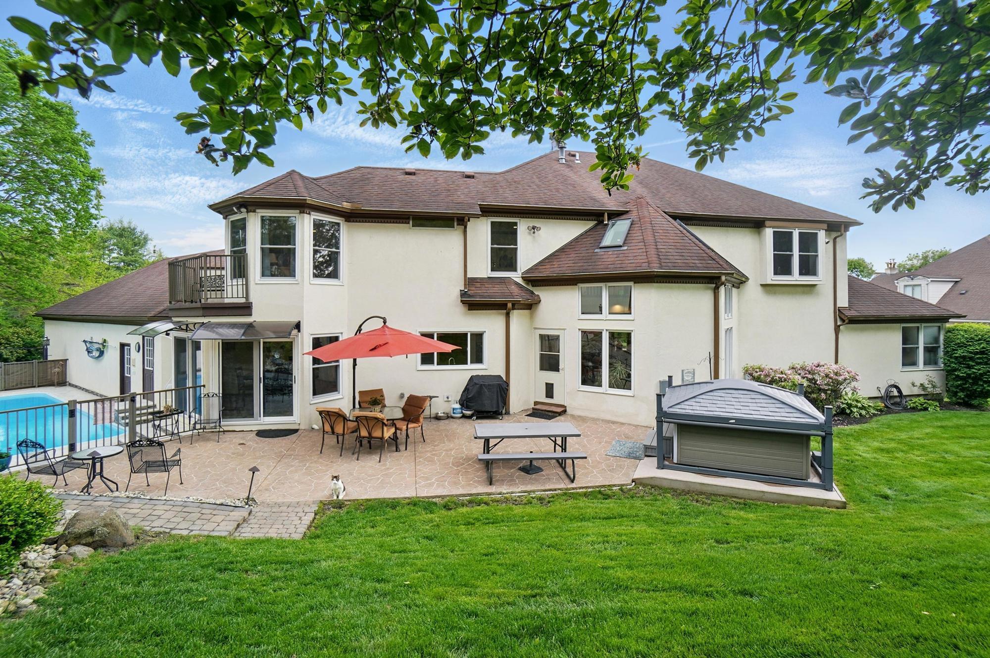 2642 Kilkenny Court, Springfield, Ohio 45503