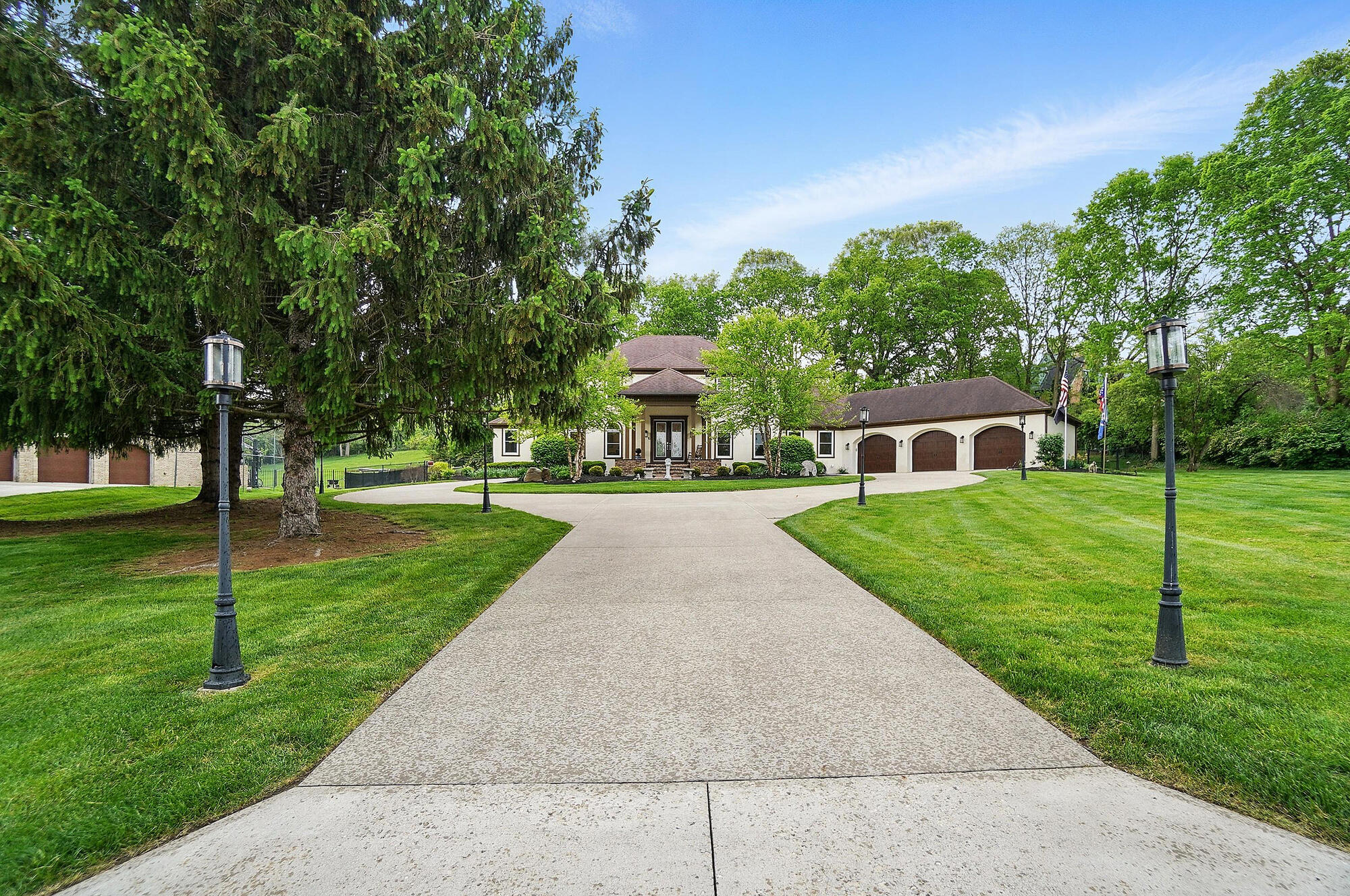 2642 Kilkenny Court, Springfield, Ohio 45503