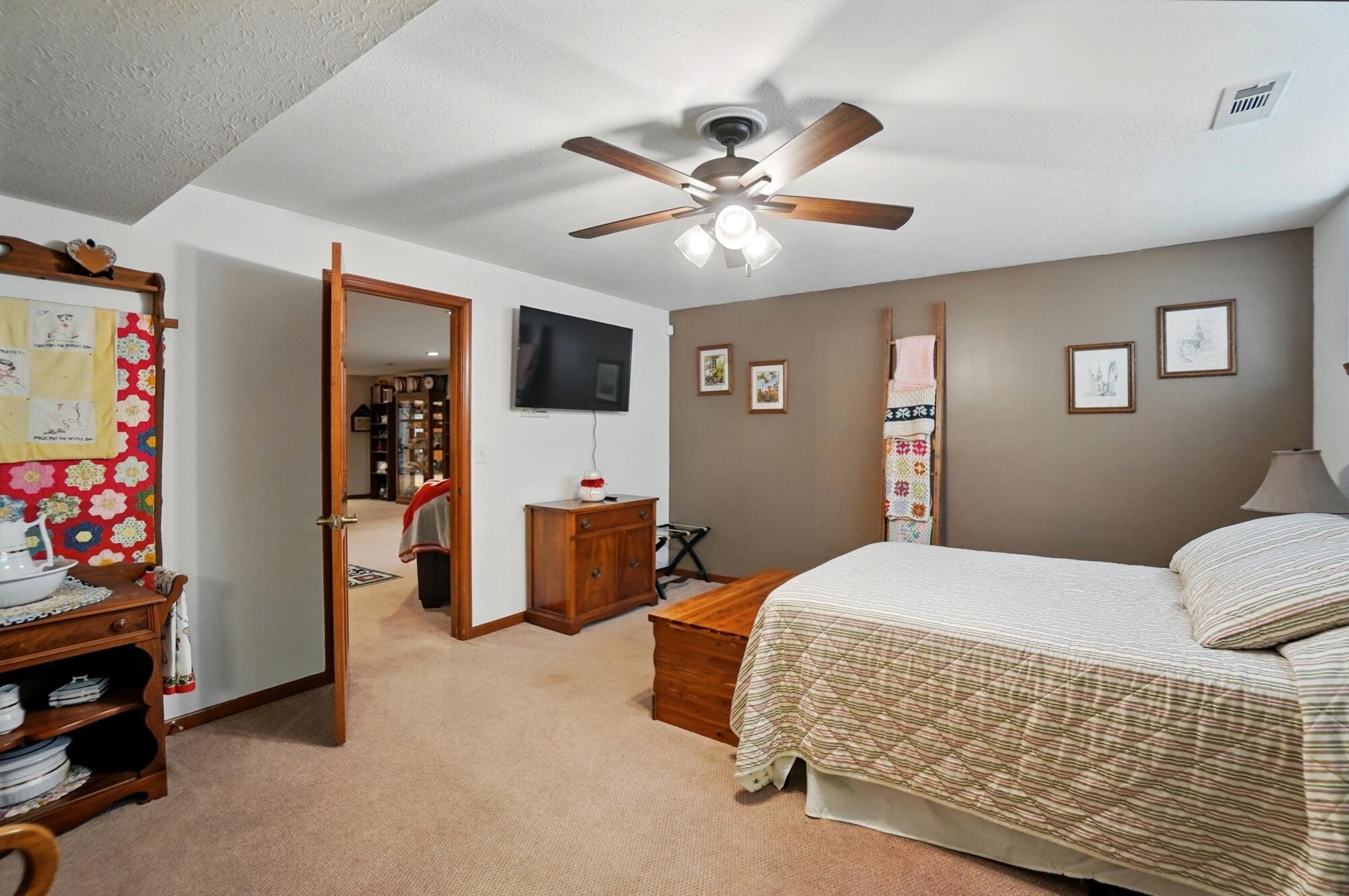 2642 Kilkenny Court, Springfield, Ohio 45503