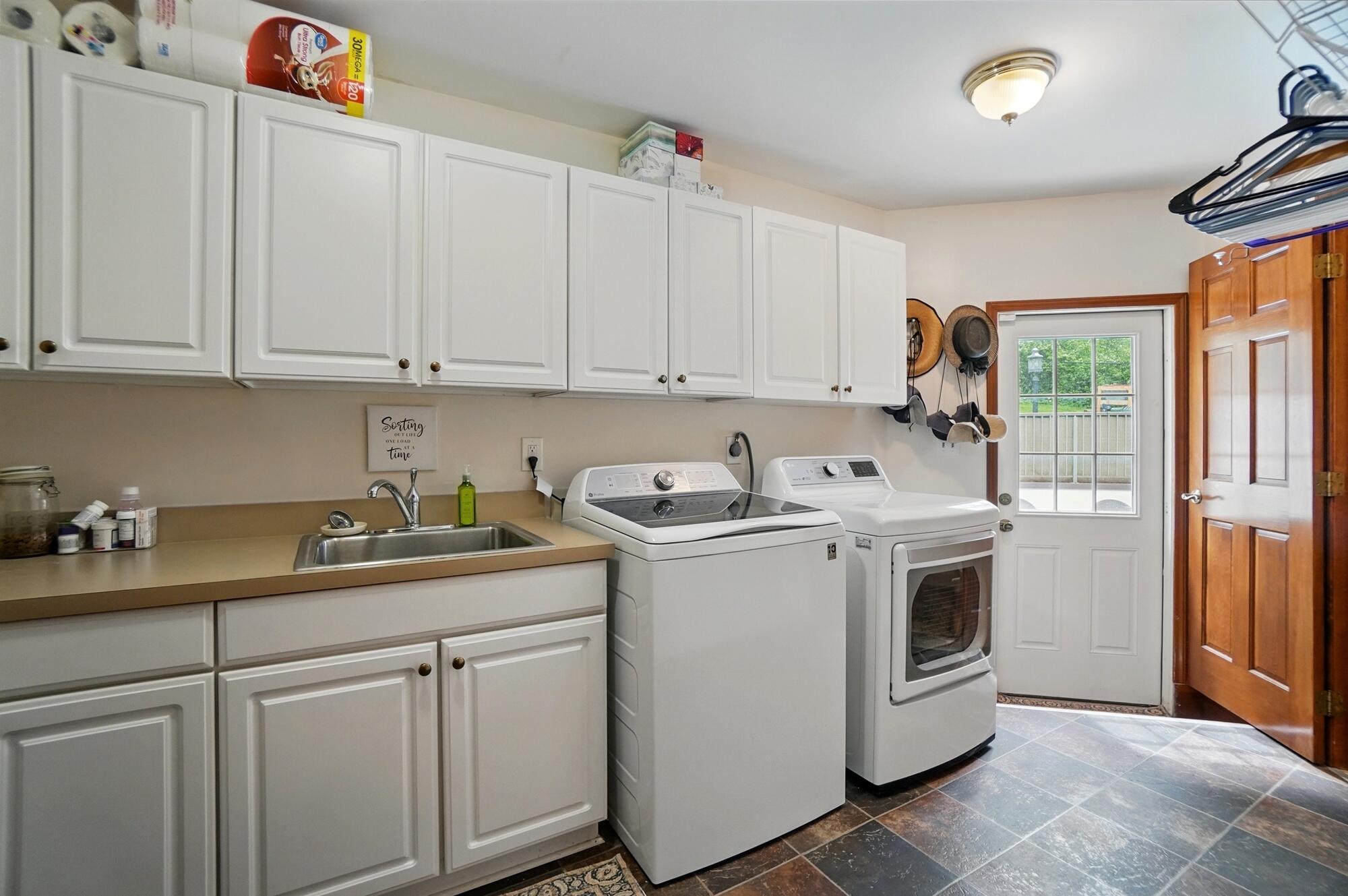 2642 Kilkenny Court, Springfield, Ohio 45503