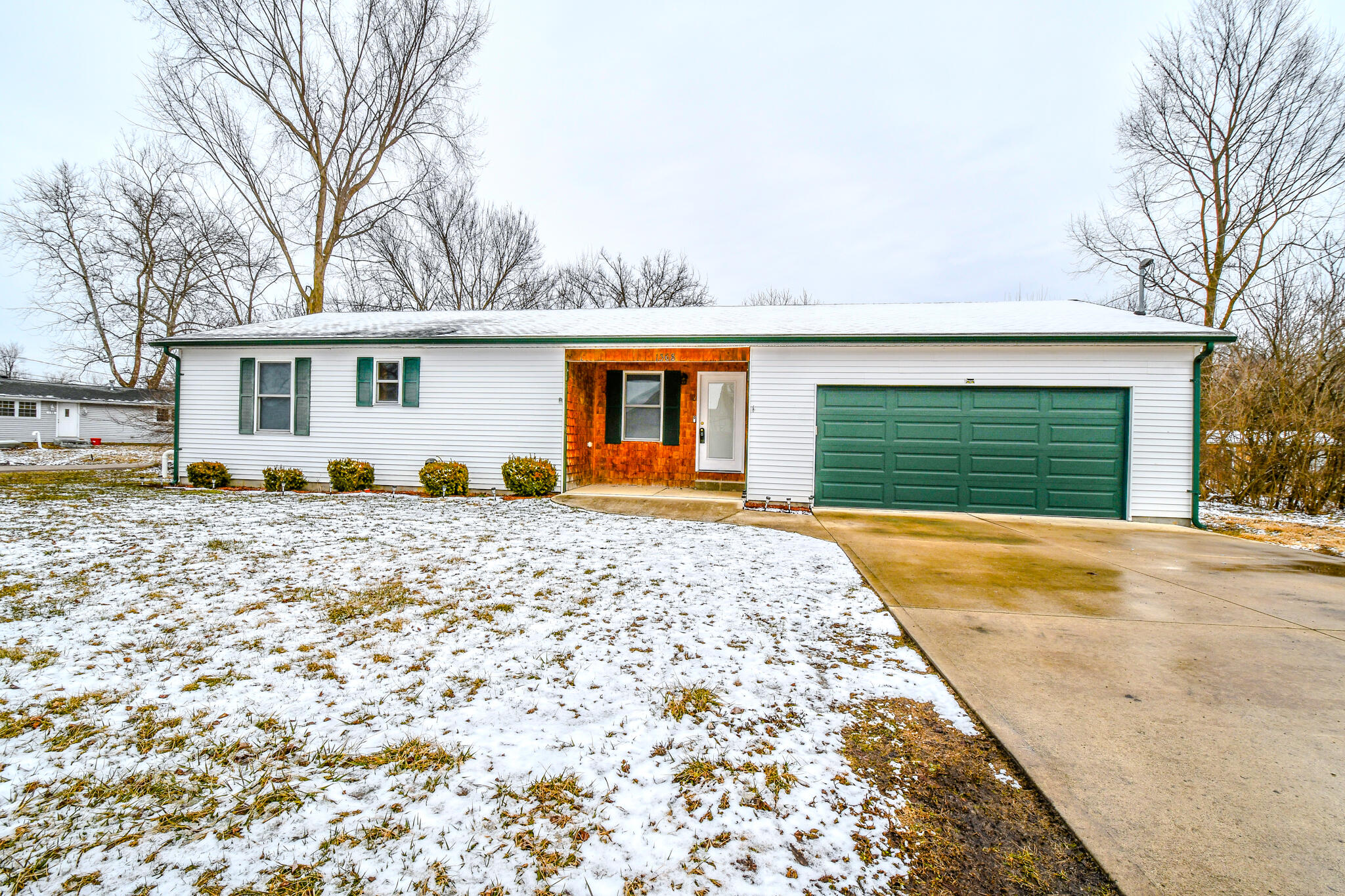 1368 Beach Drive, Medway, Ohio 45341