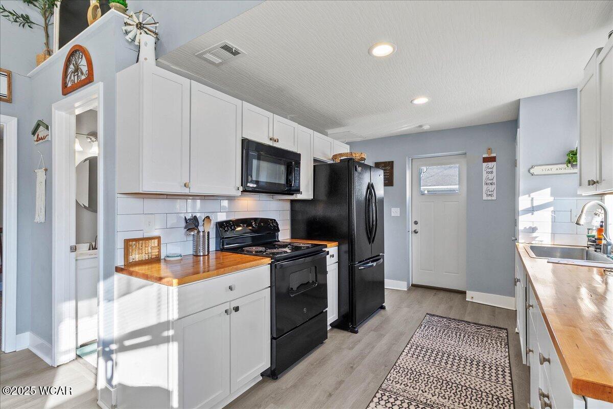 11580 Leoline Drive, Lakeview, Ohio