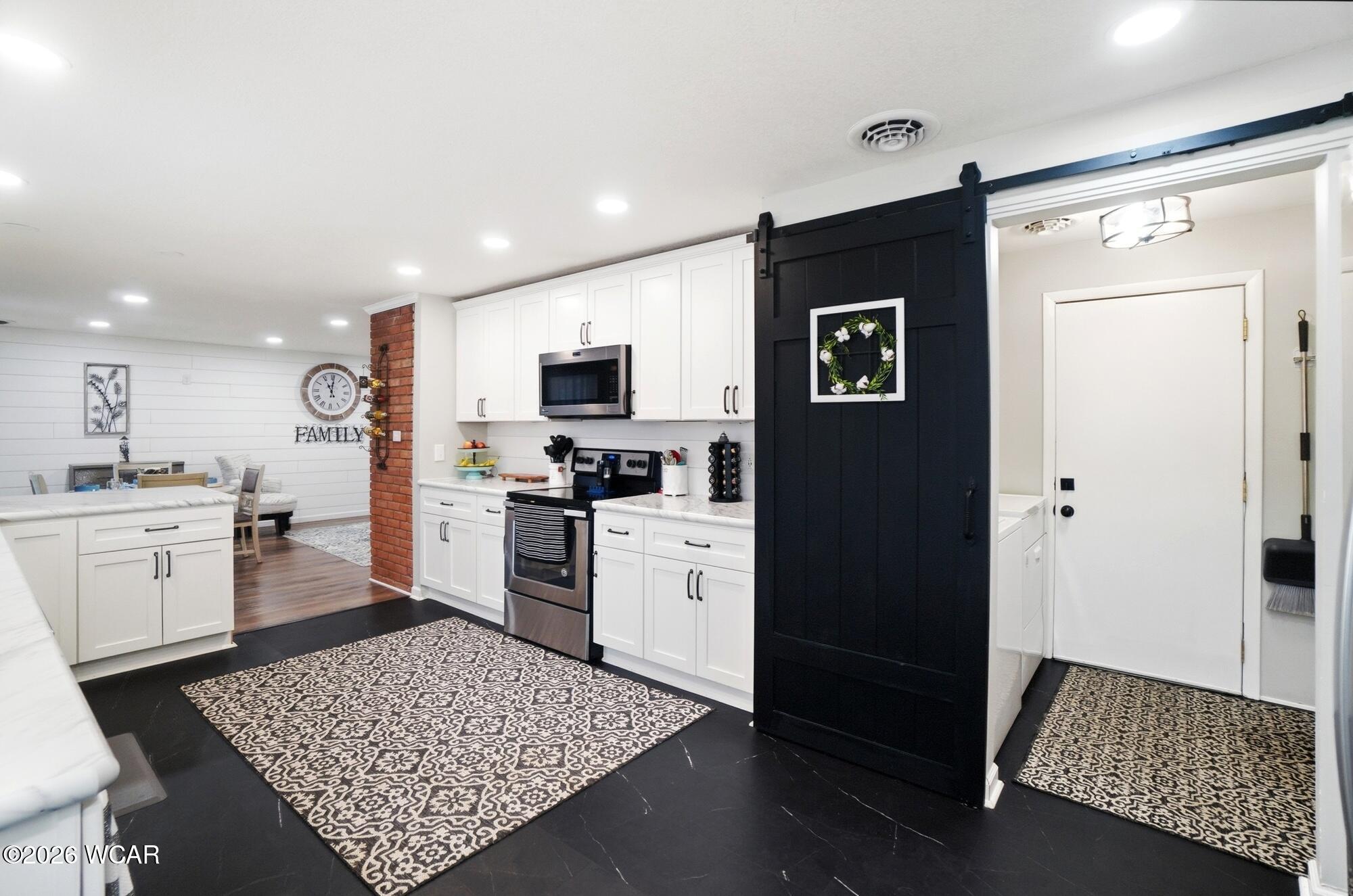 2949 Lakewood Avenue, Lima, Ohio