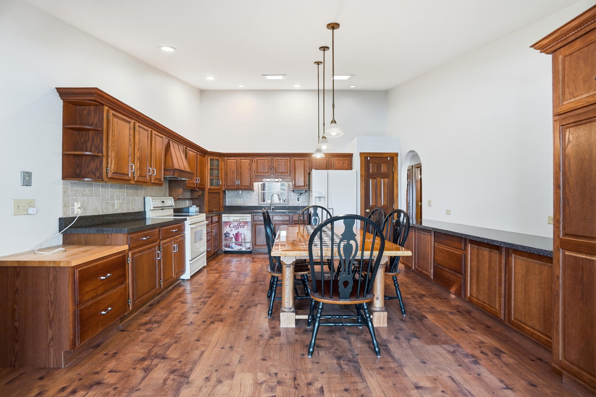 1398 Elizabeth Court, Springfield, Ohio 45503