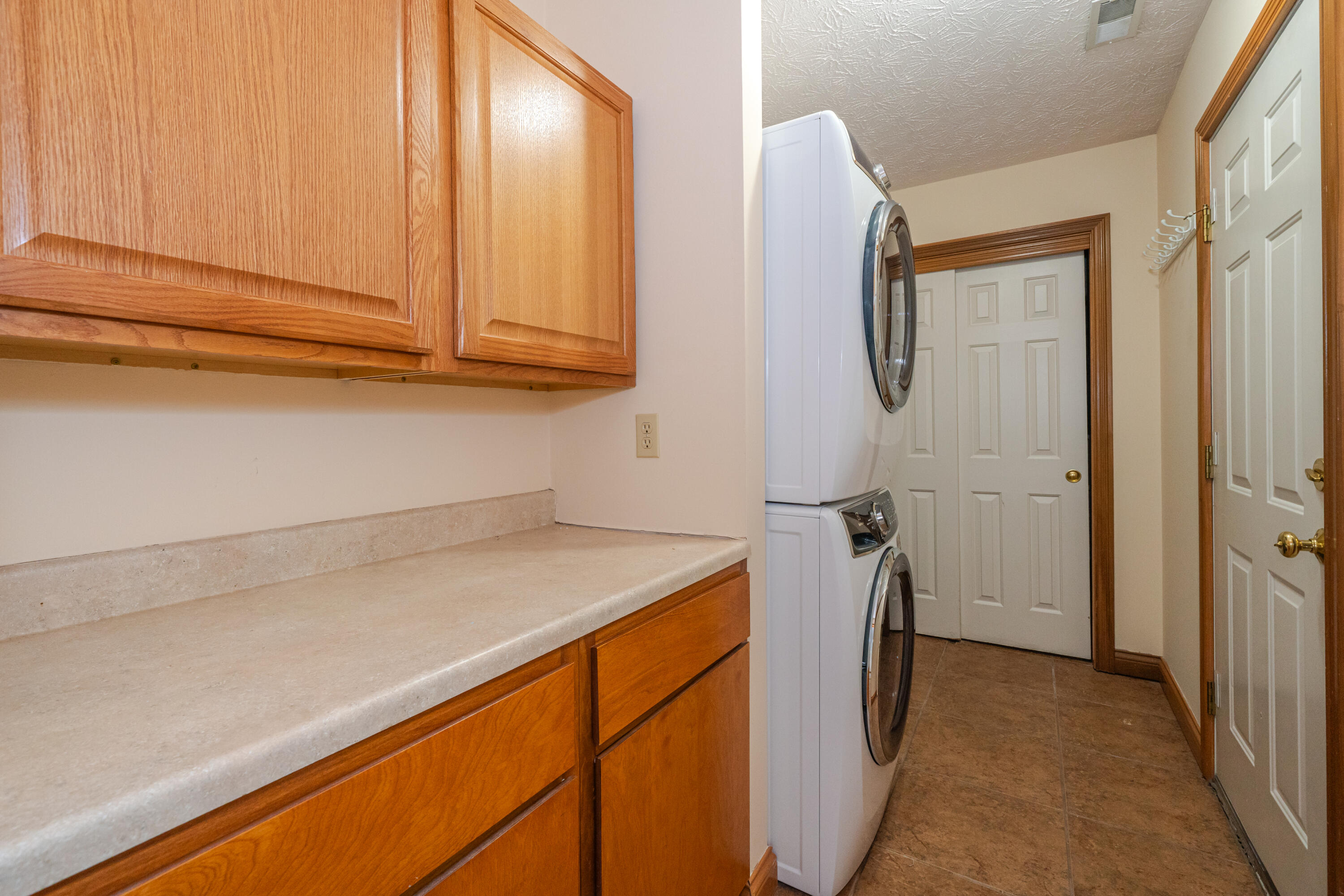 6350 Charlotte Court, Huber Heights, Ohio 45424