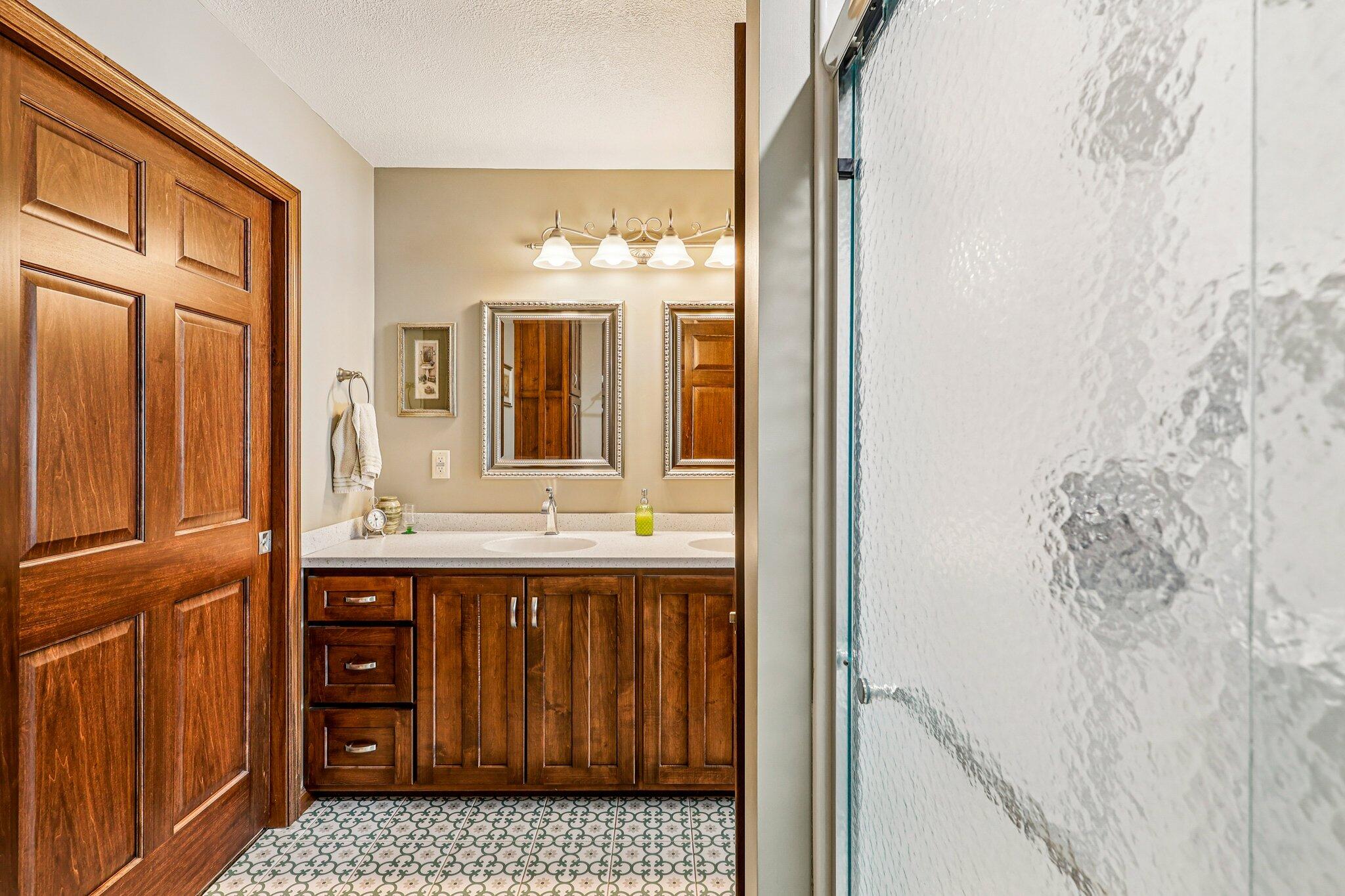 1102 Main Drive, Greenville, Ohio 45331