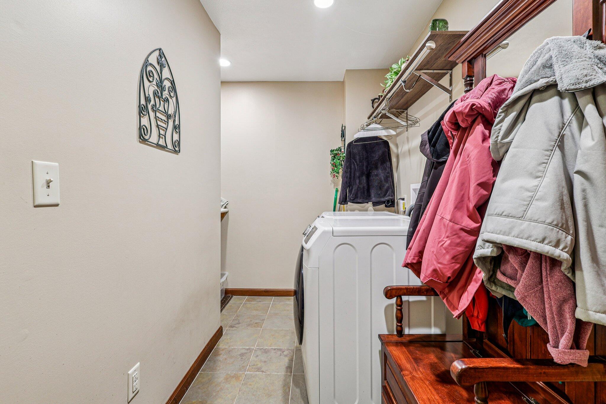 1102 Main Drive, Greenville, Ohio 45331