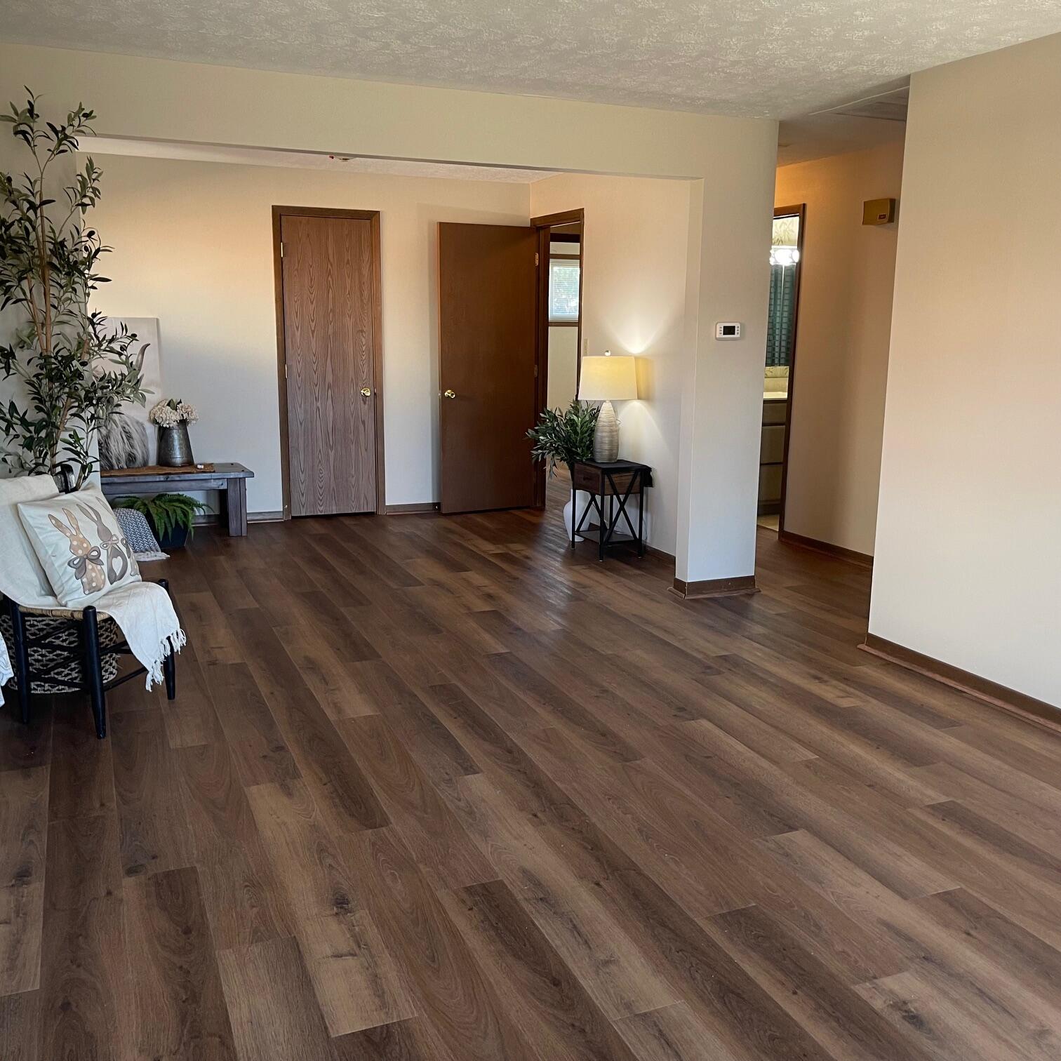 1921 Elaina Drive, Springfield, Ohio 45503