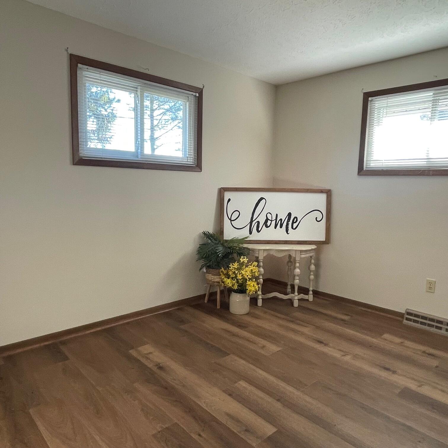 1921 Elaina Drive, Springfield, Ohio 45503