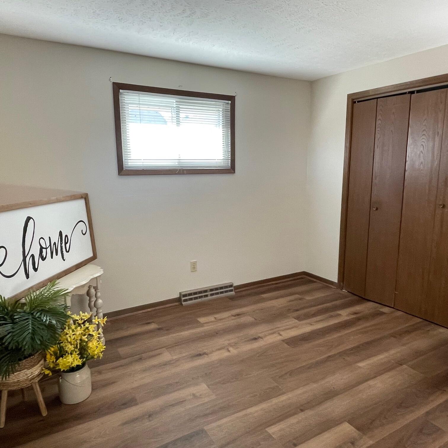 1921 Elaina Drive, Springfield, Ohio 45503