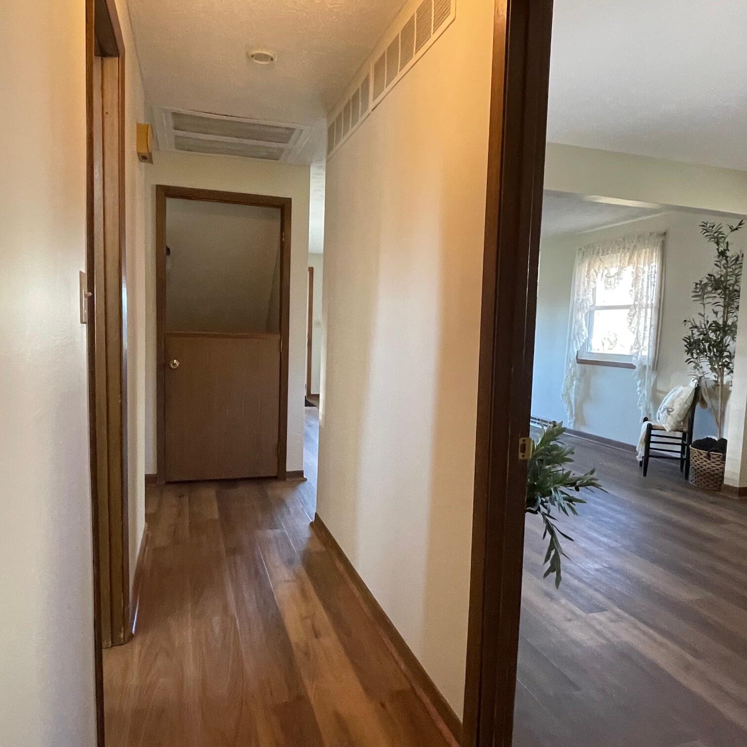 1921 Elaina Drive, Springfield, Ohio 45503