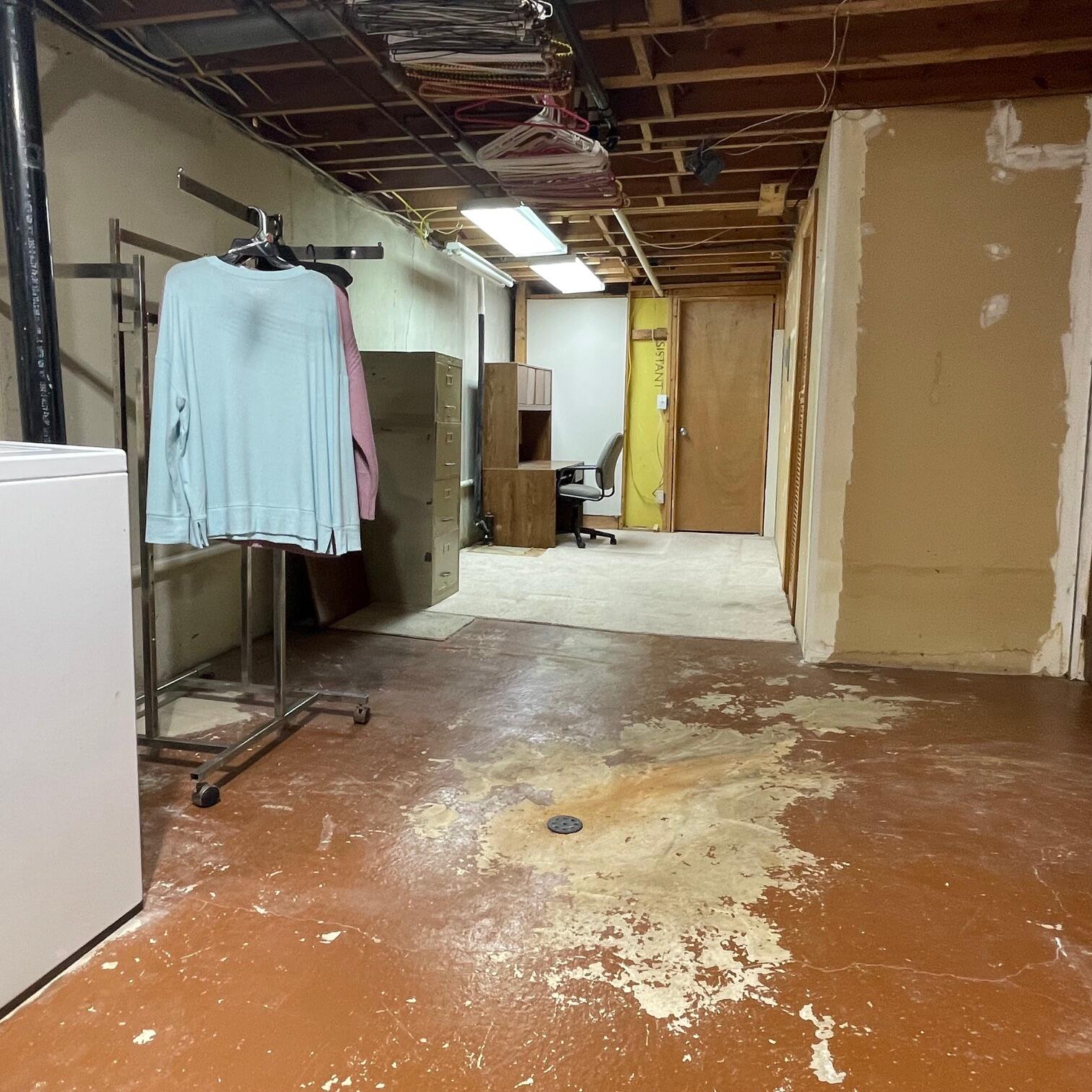 1921 Elaina Drive, Springfield, Ohio 45503