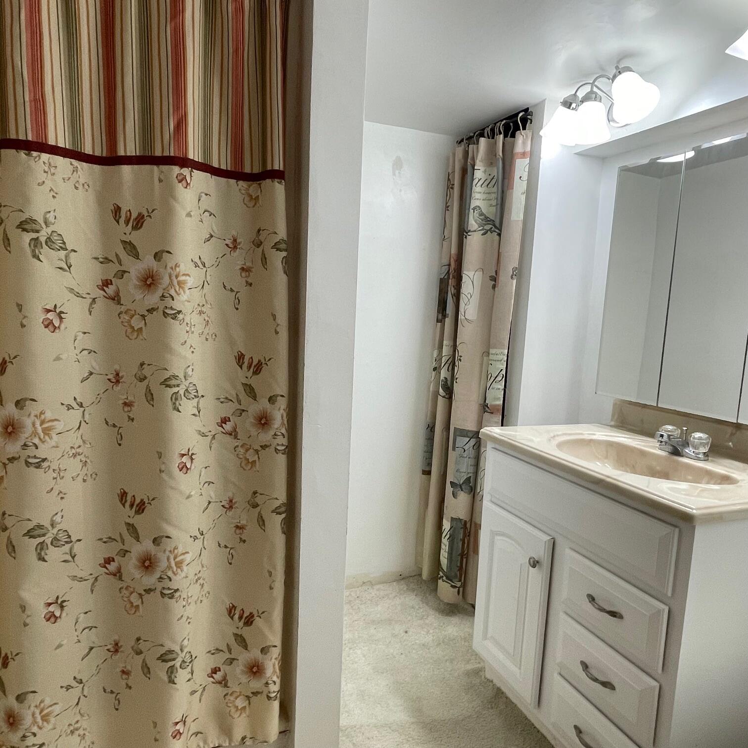 1921 Elaina Drive, Springfield, Ohio 45503