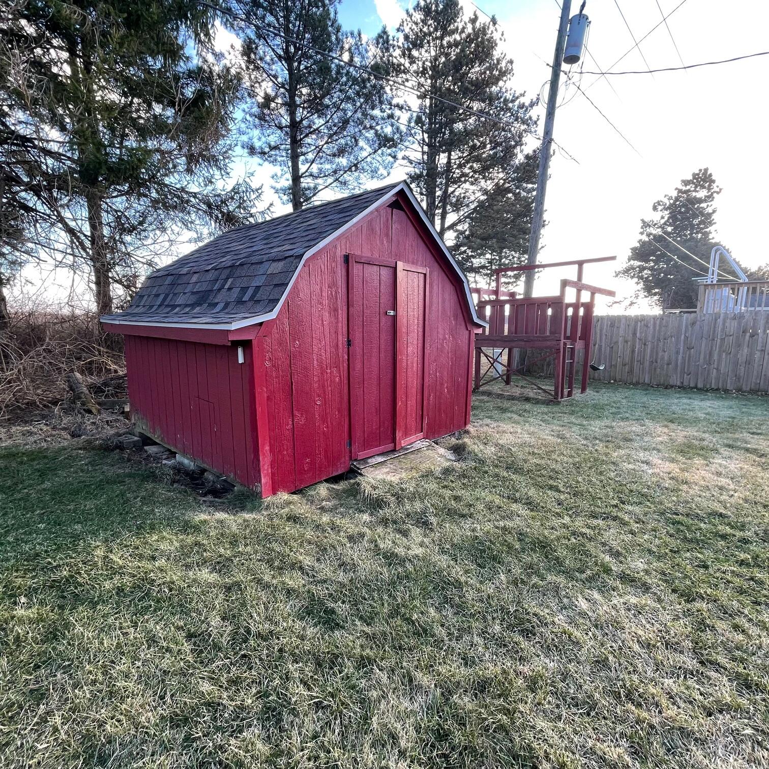 1921 Elaina Drive, Springfield, Ohio 45503