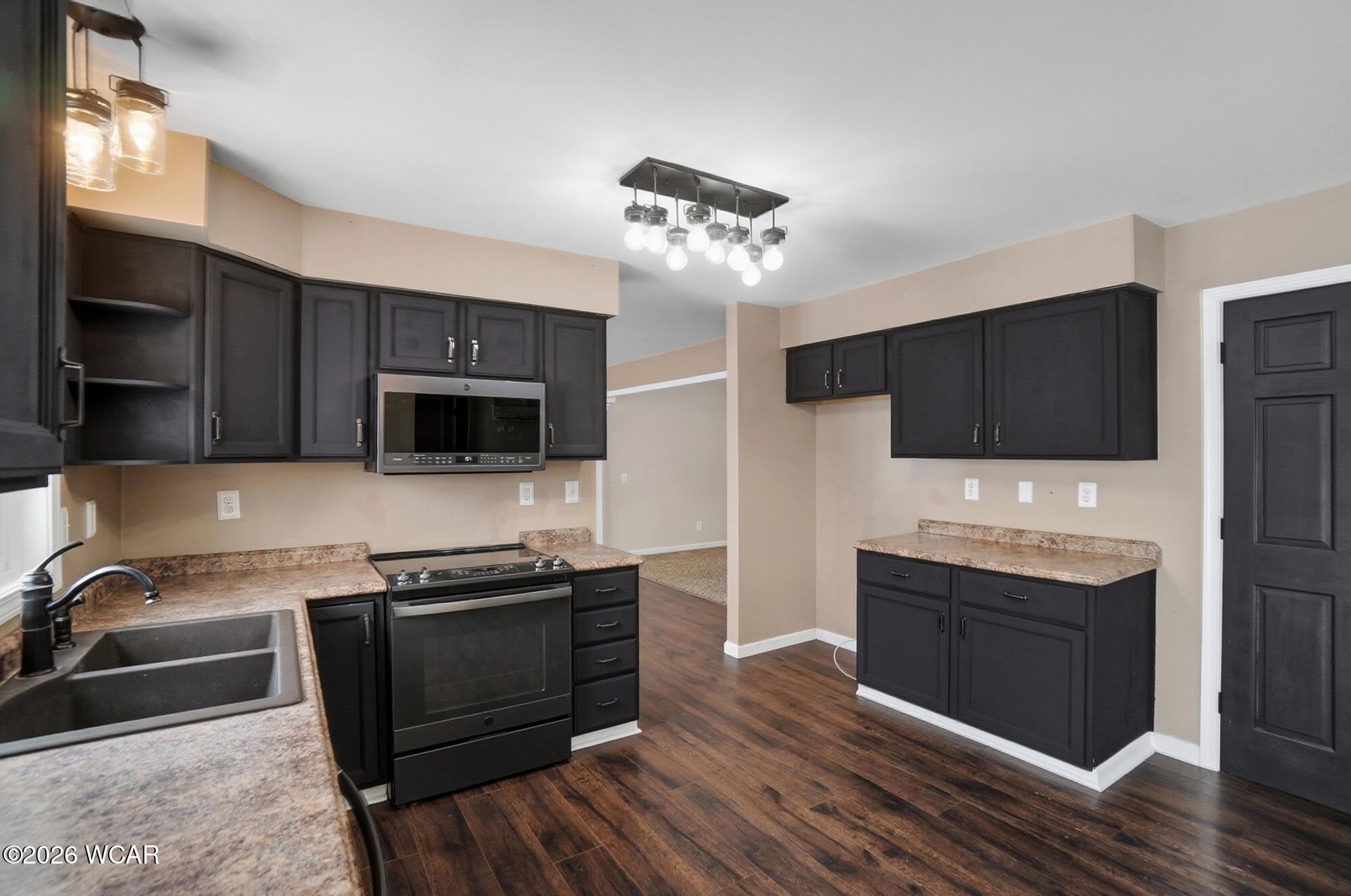 21320 Fairmount Road, Waynesfield, Ohio