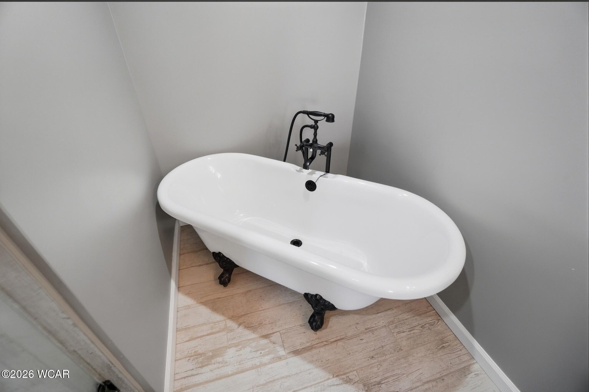 21320 Fairmount Road, Waynesfield, Ohio