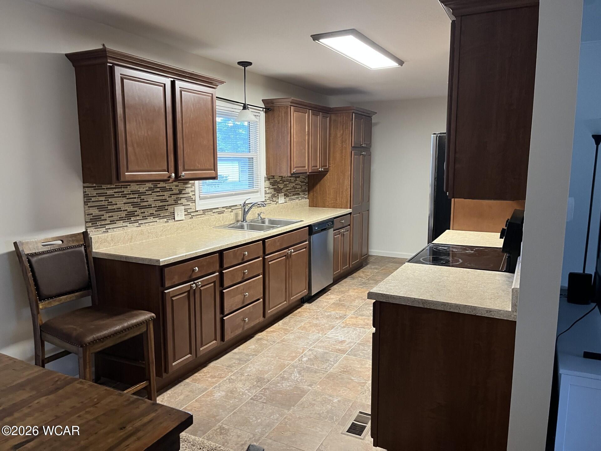 3829 Meadowview Drive, Lima, Ohio