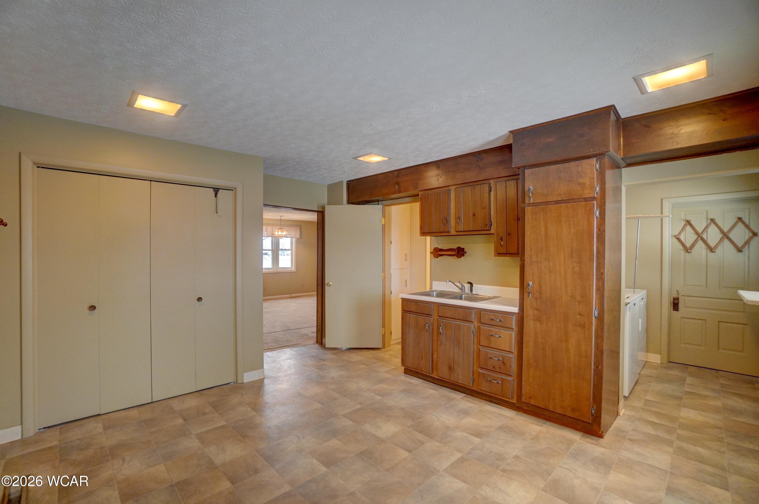 8626 County Road 175, Kenton, Ohio