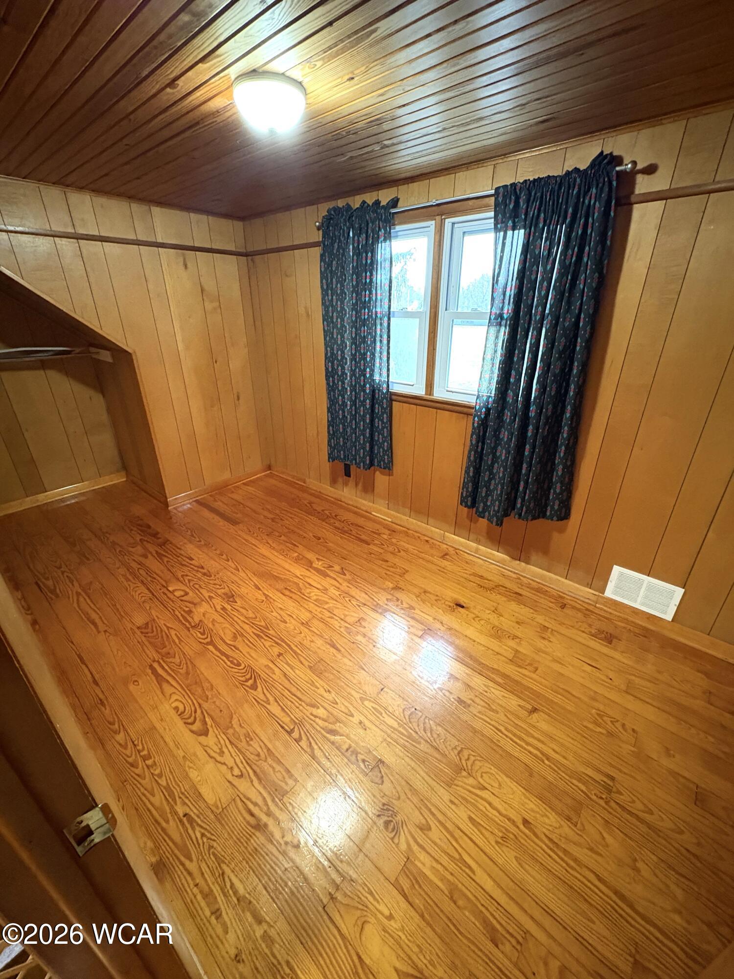 327 North Avenue, Ada, Ohio