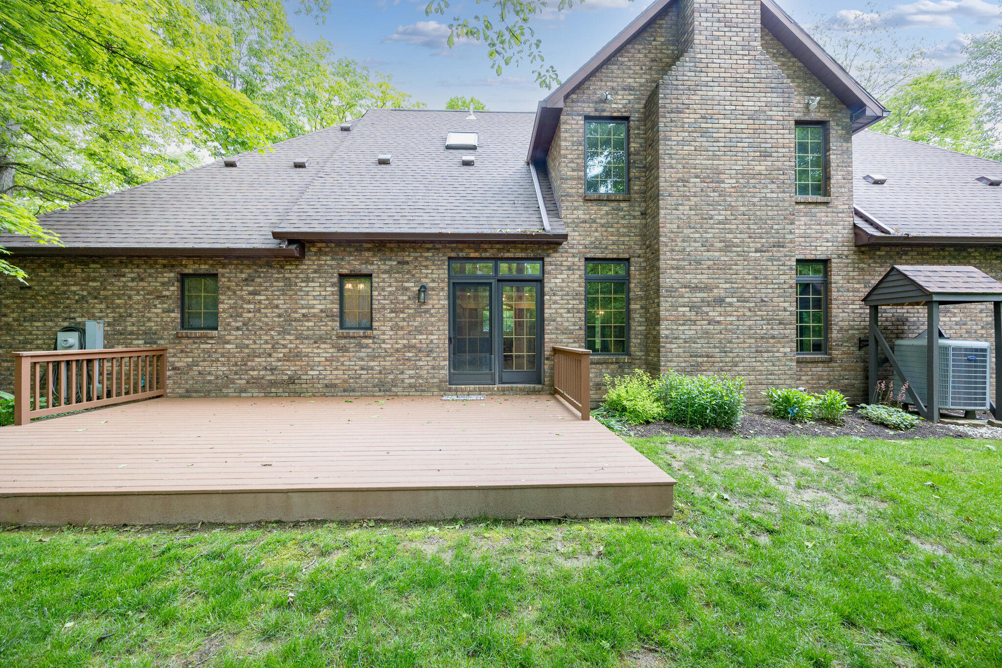 129 Tanglewood Drive, West Liberty, Ohio 43357