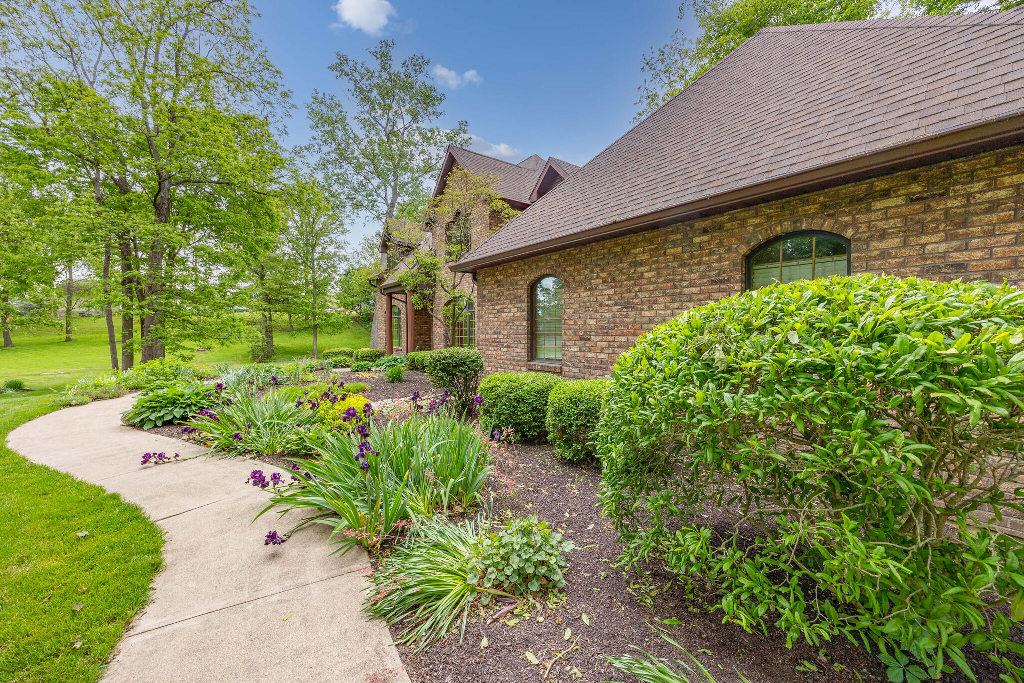 129 Tanglewood Drive, West Liberty, Ohio 43357