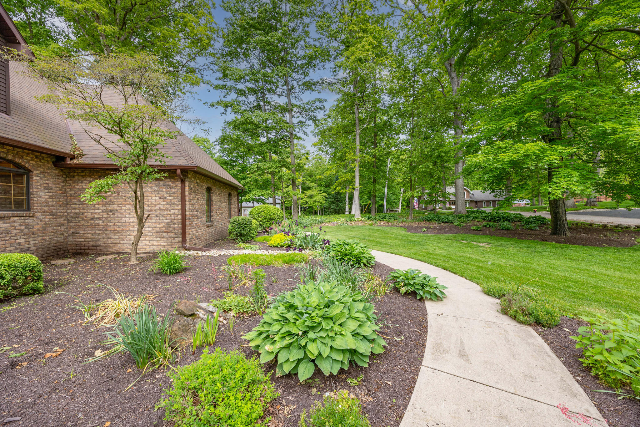 129 Tanglewood Drive, West Liberty, Ohio 43357