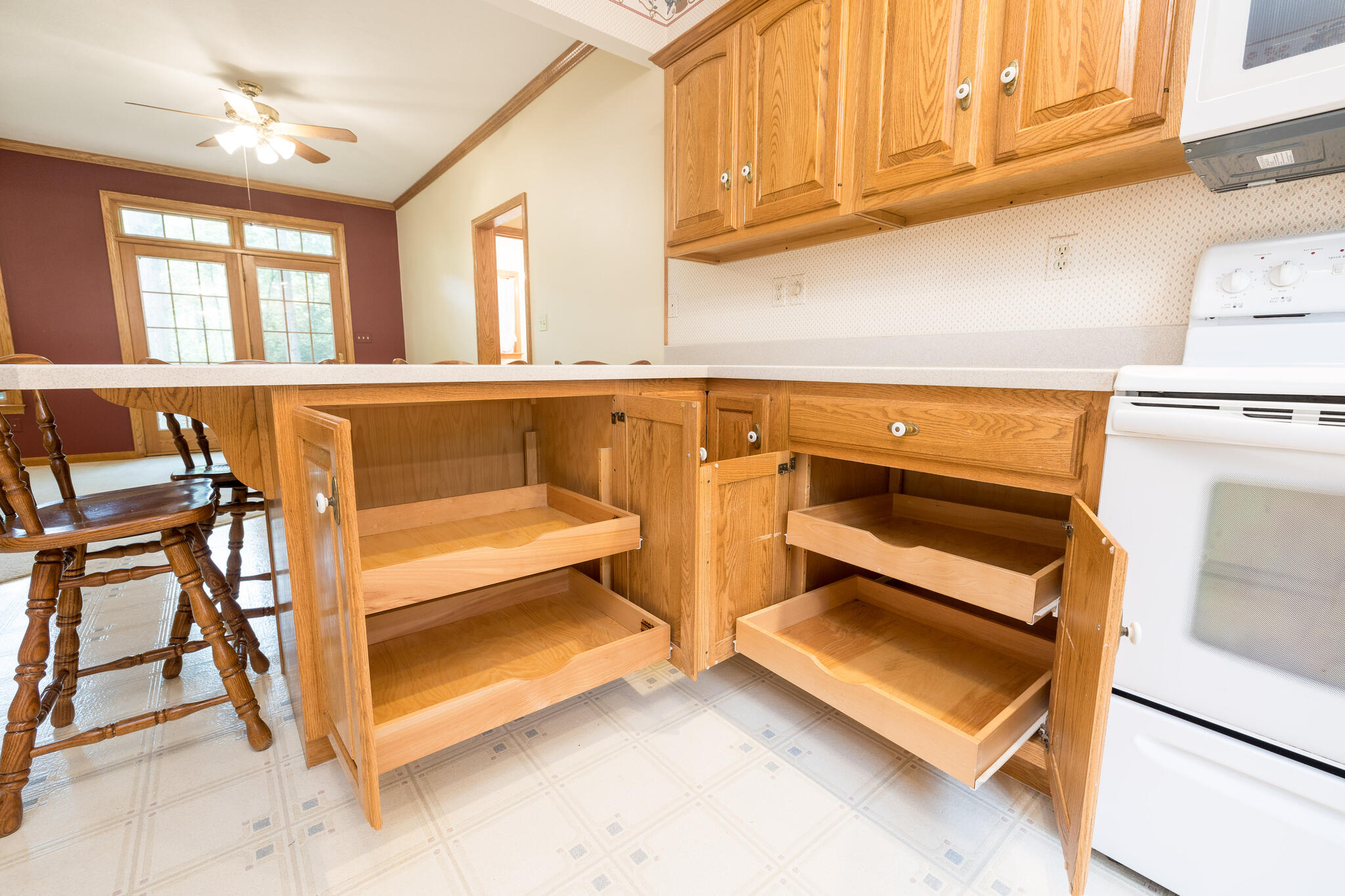 129 Tanglewood Drive, West Liberty, Ohio 43357