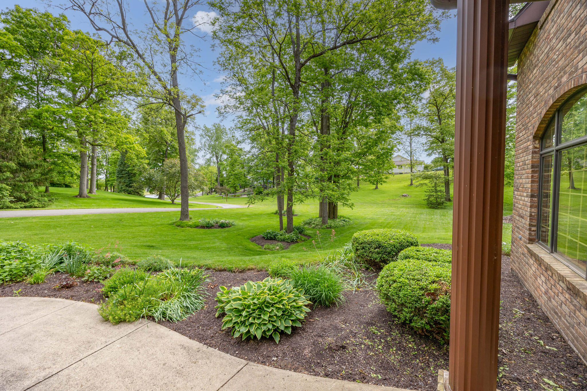 129 Tanglewood Drive, West Liberty, Ohio 43357