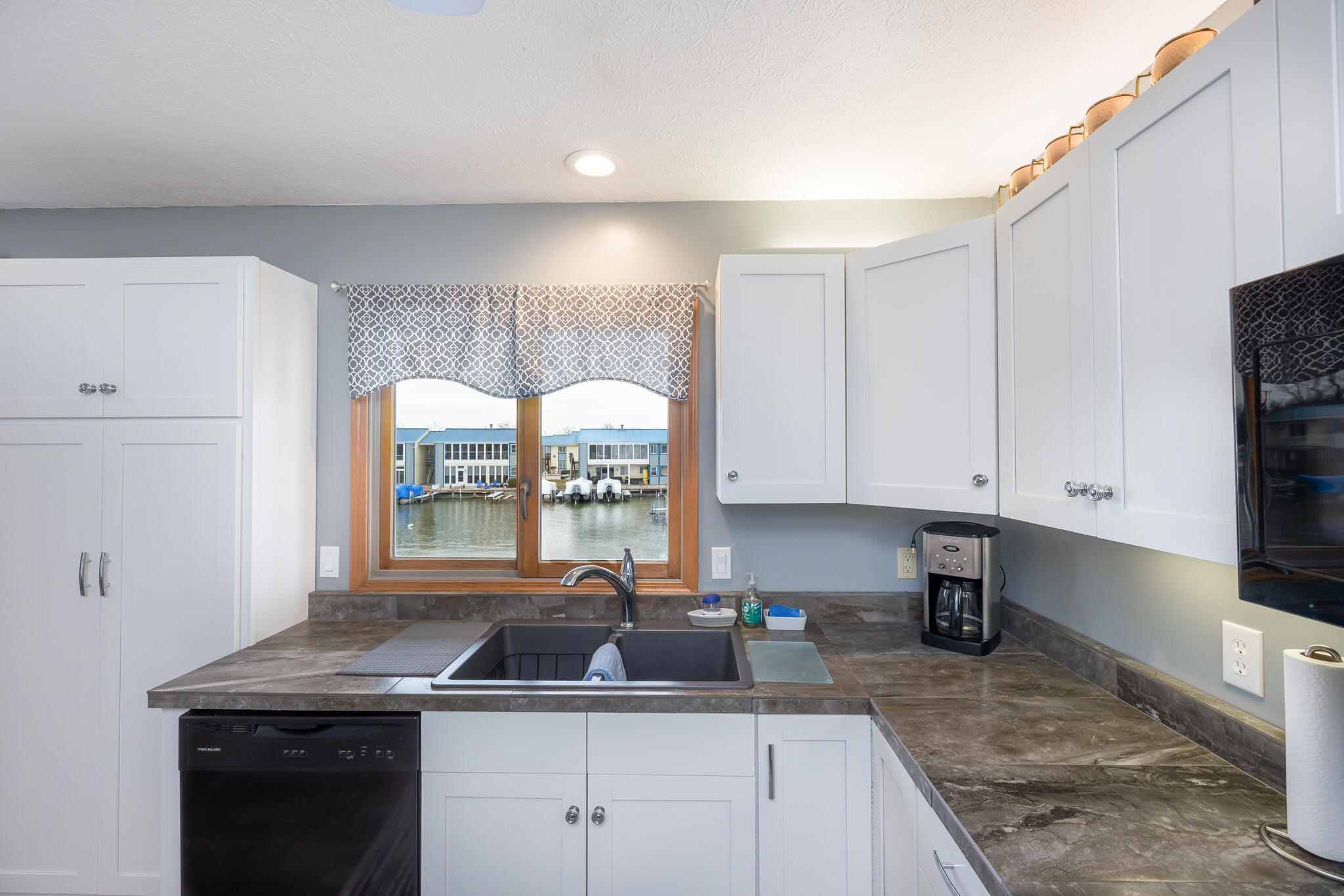 241 Chase Avenue, Russells Point, Ohio 43348