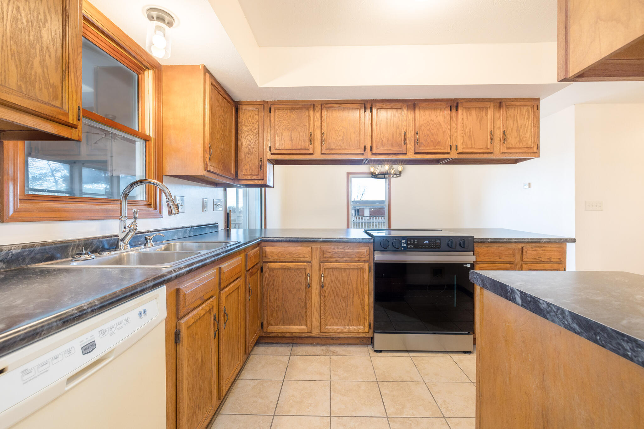 6990 Sunfish Drive, Huntsville, Ohio 43324