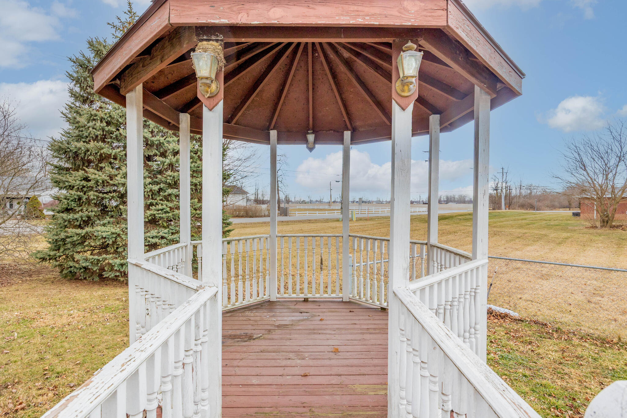 6990 Sunfish Drive, Huntsville, Ohio 43324