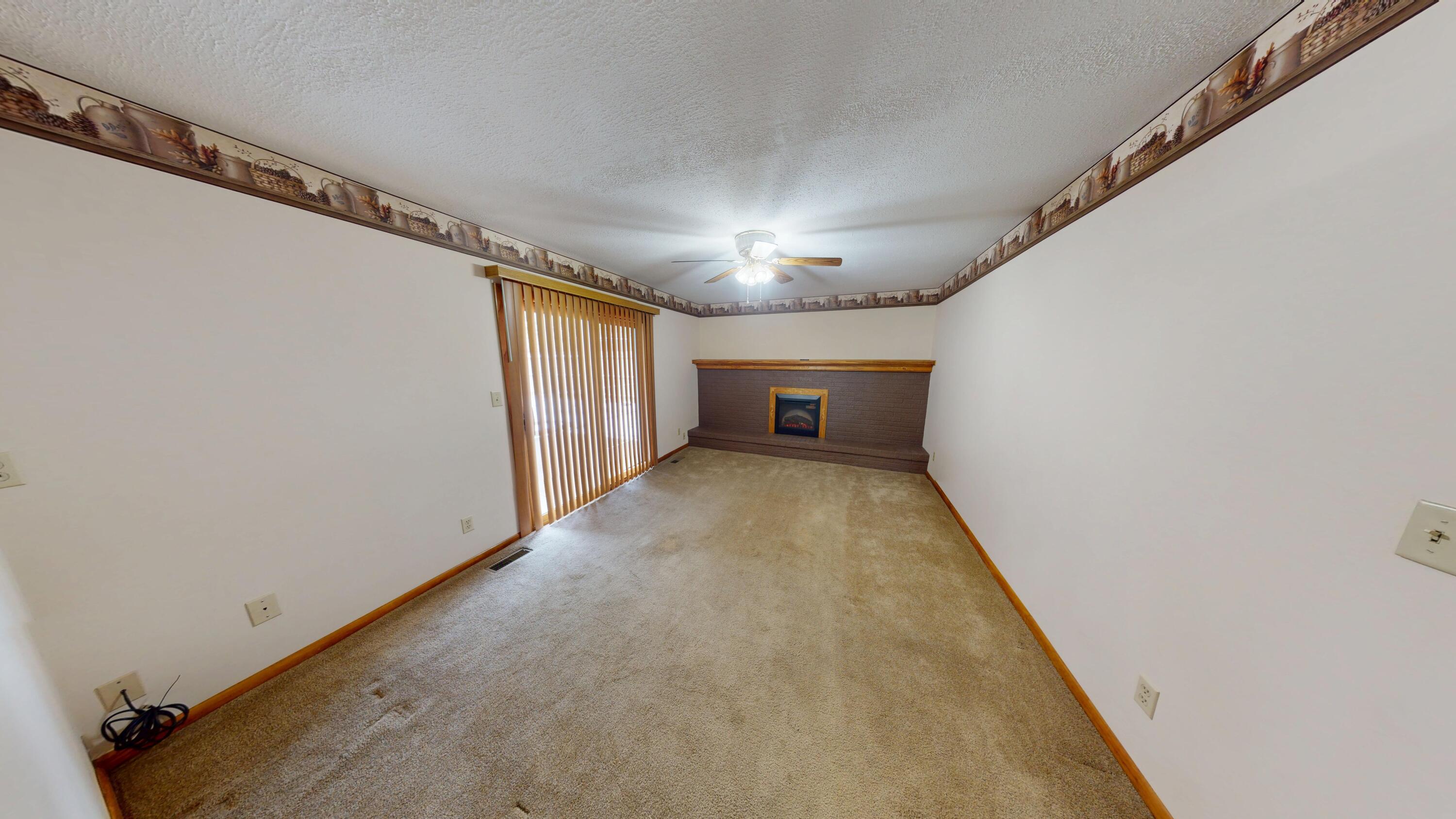 213 Porter Drive, Englewood, Ohio 45322