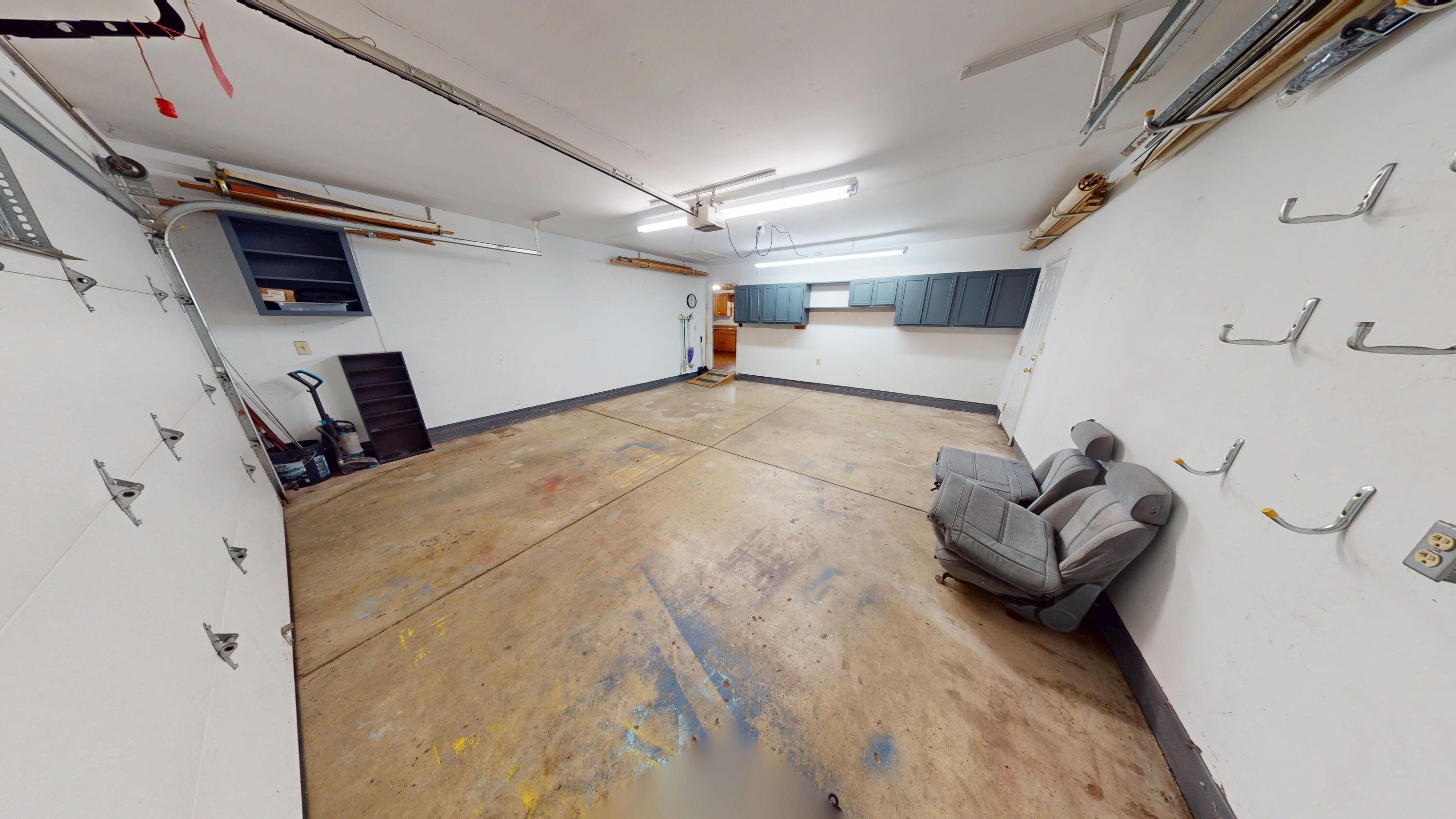 213 Porter Drive, Englewood, Ohio 45322