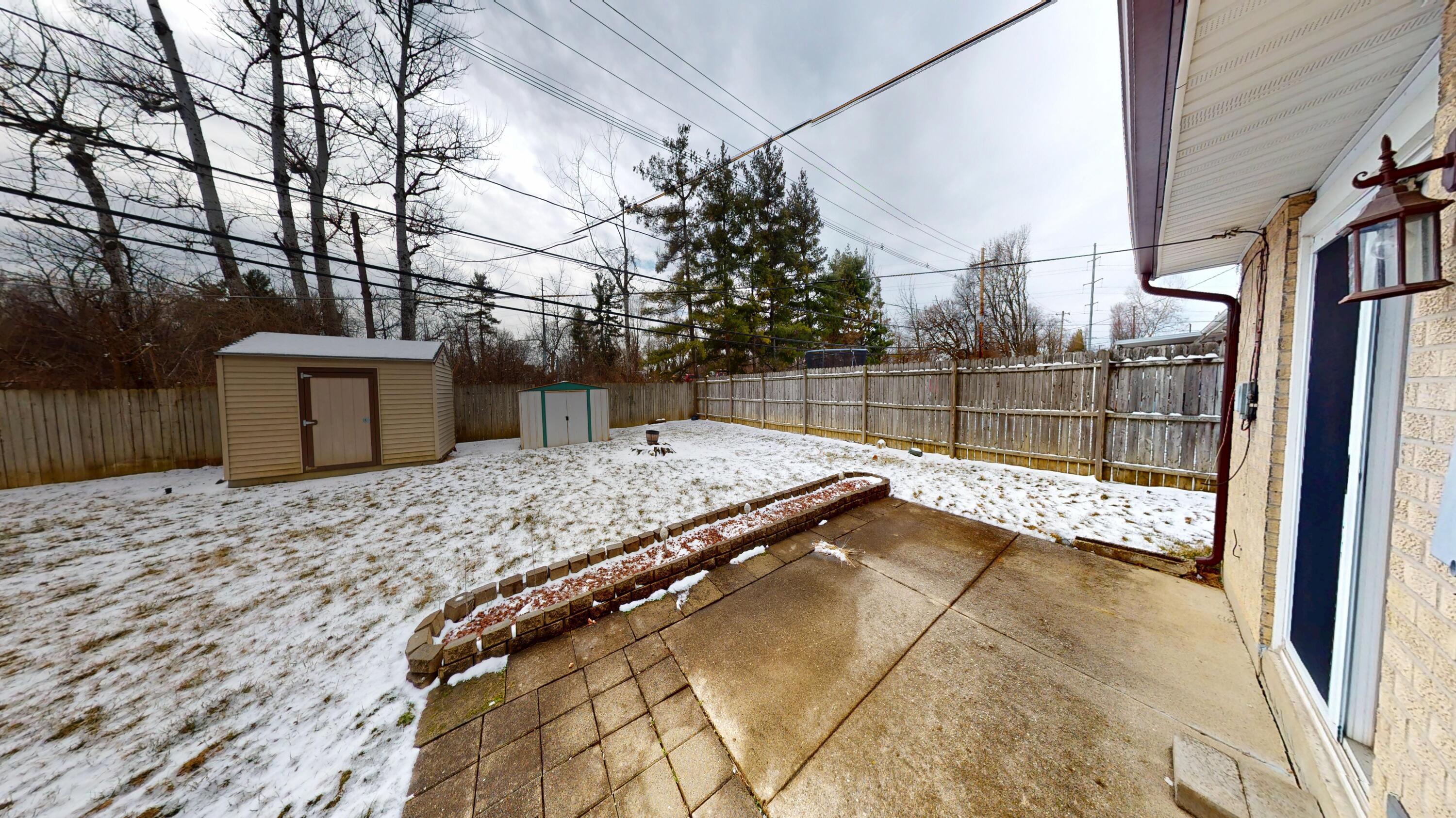 213 Porter Drive, Englewood, Ohio 45322