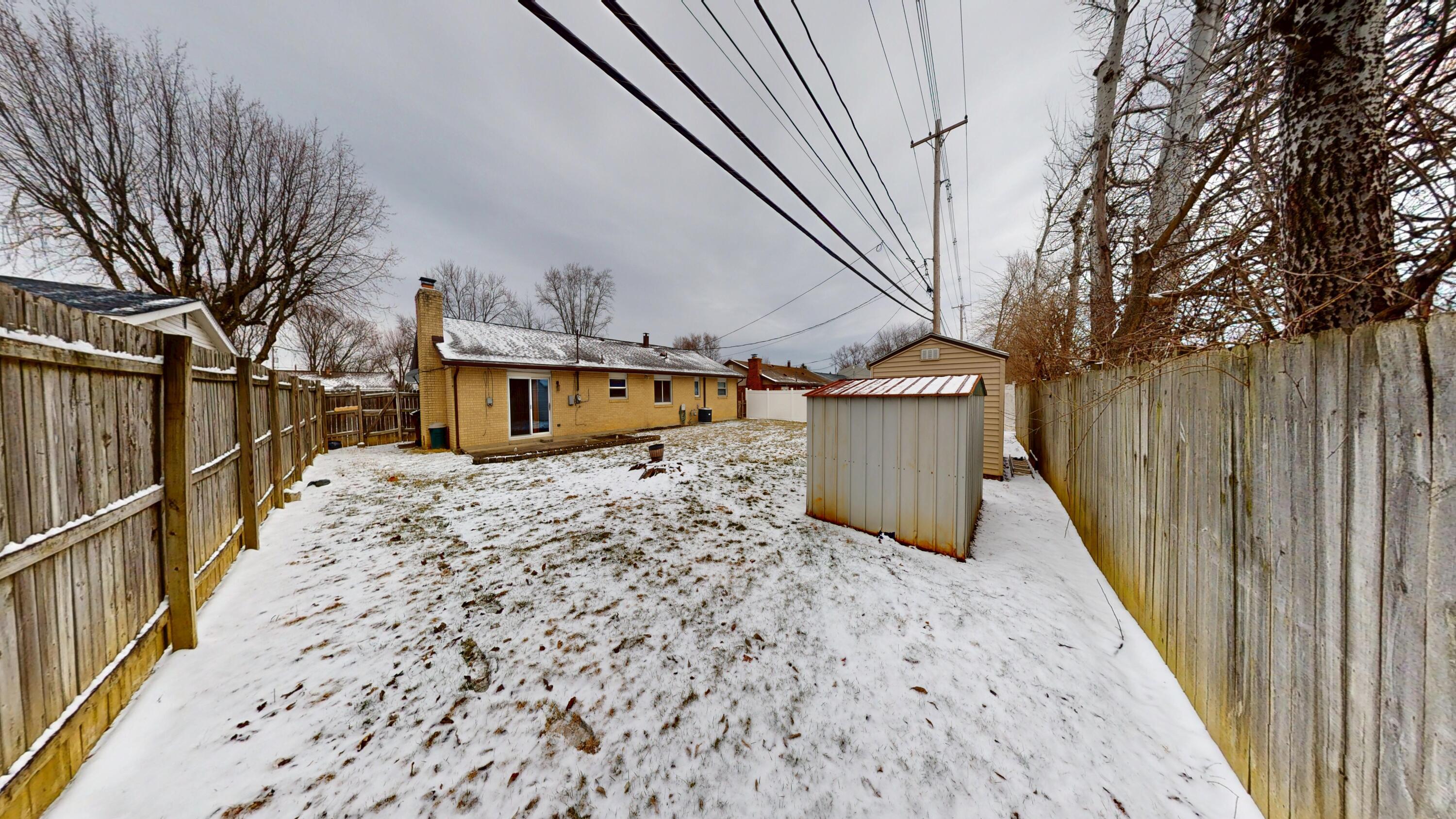 213 Porter Drive, Englewood, Ohio 45322