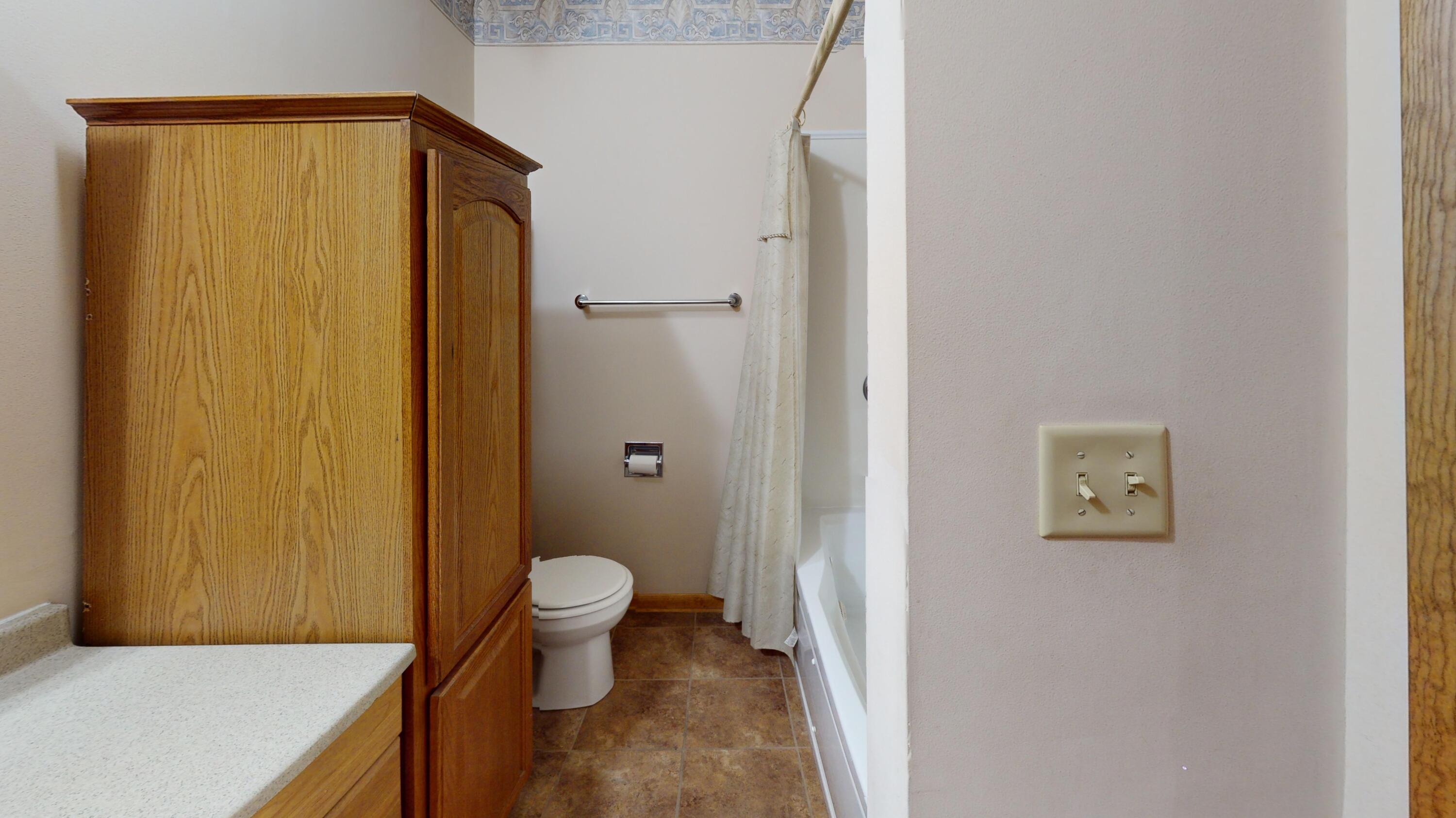 213 Porter Drive, Englewood, Ohio 45322