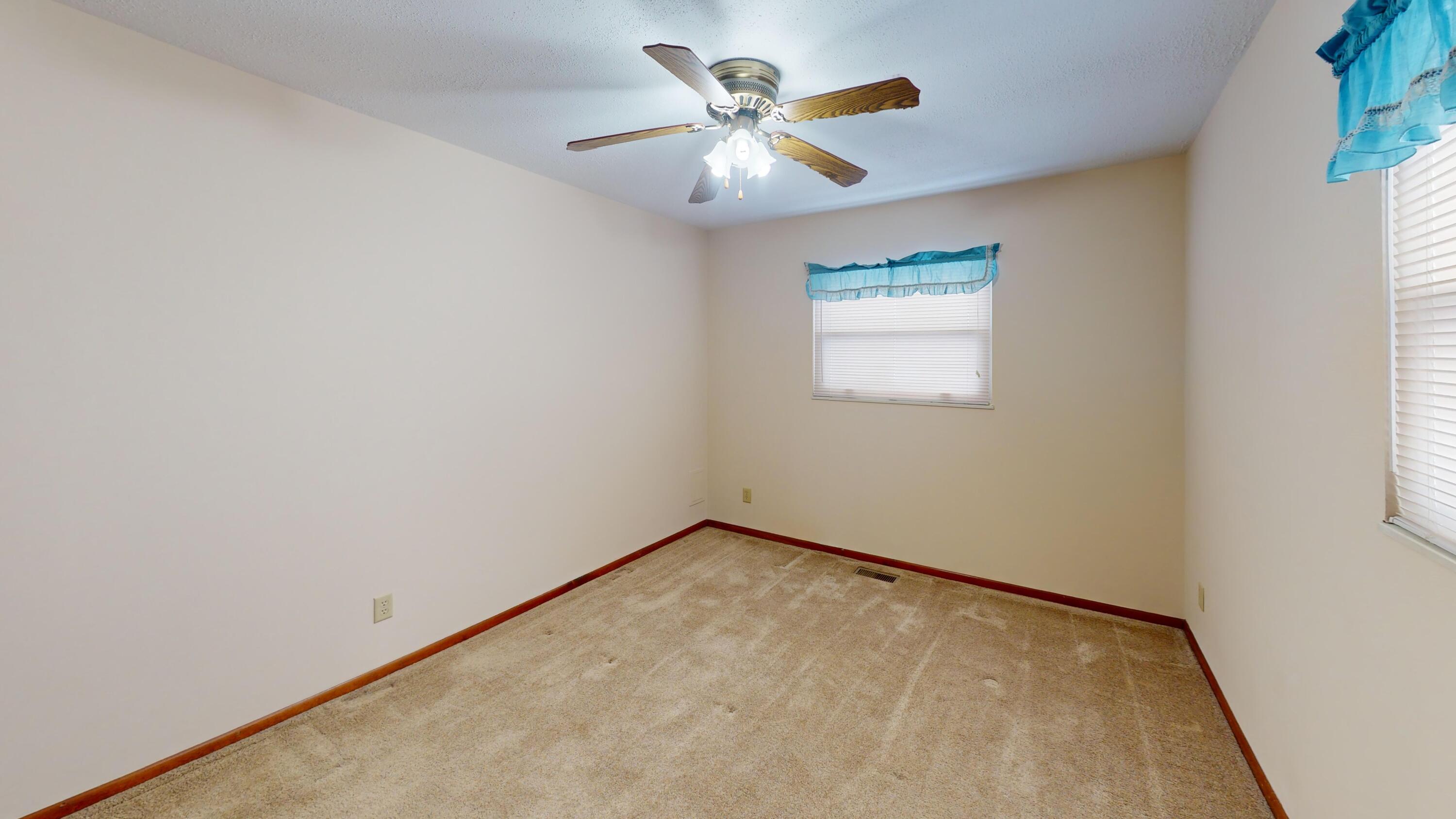 213 Porter Drive, Englewood, Ohio 45322