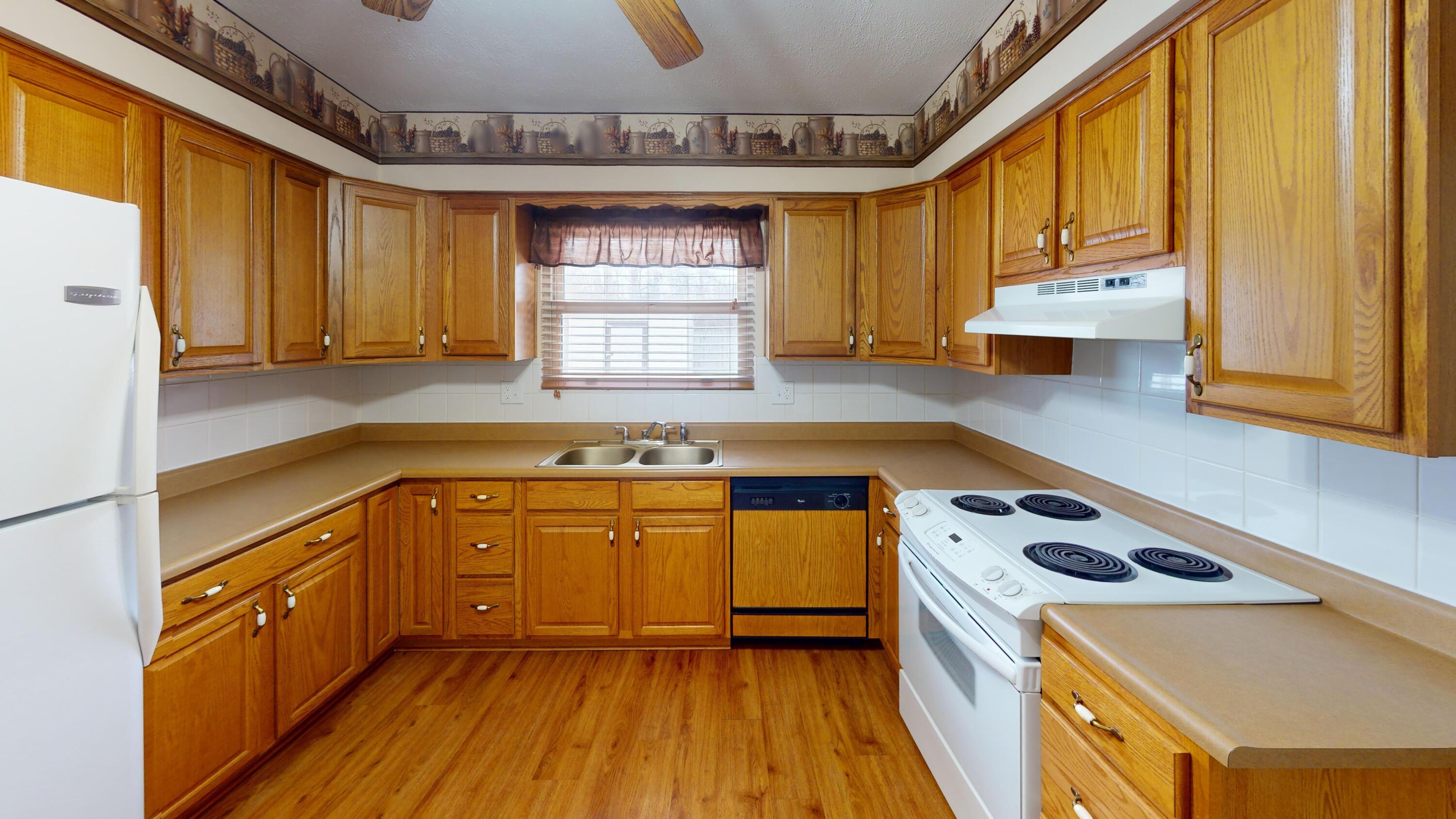 213 Porter Drive, Englewood, Ohio 45322