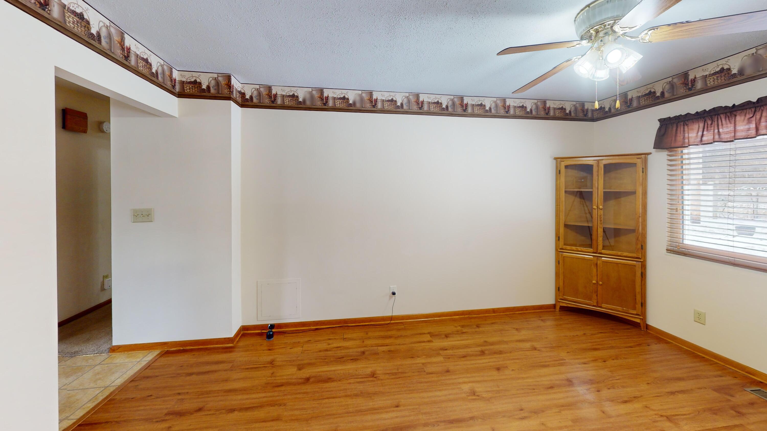 213 Porter Drive, Englewood, Ohio 45322