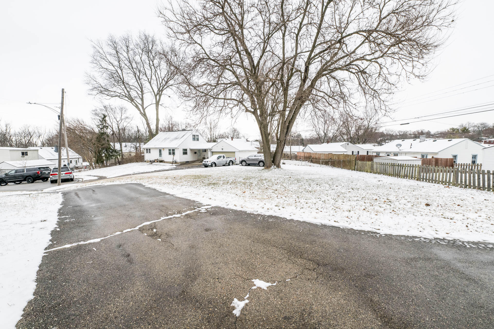 1222 Oakhill Avenue, Fairborn, Ohio 45324