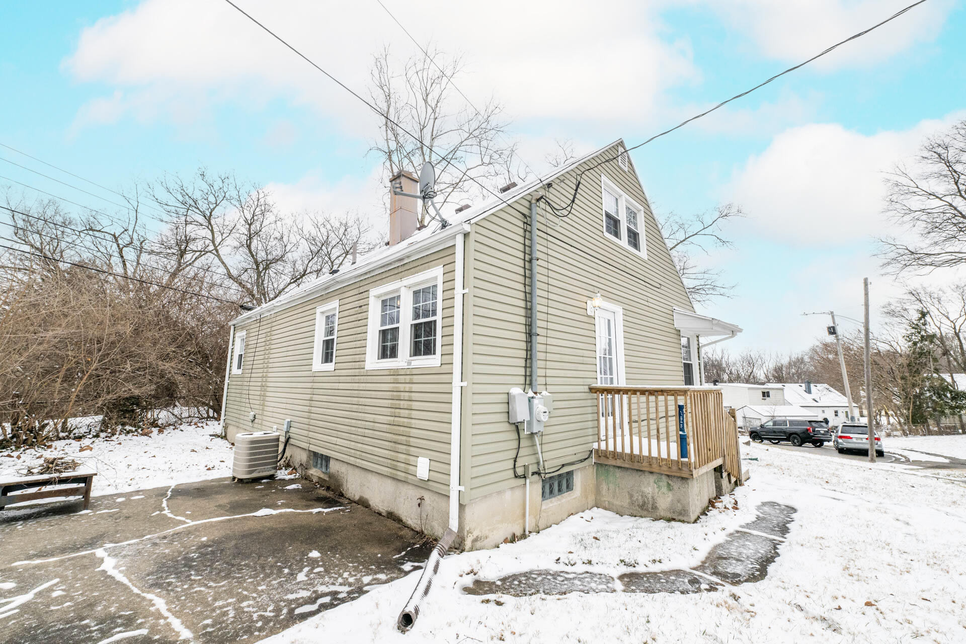 1222 Oakhill Avenue, Fairborn, Ohio 45324