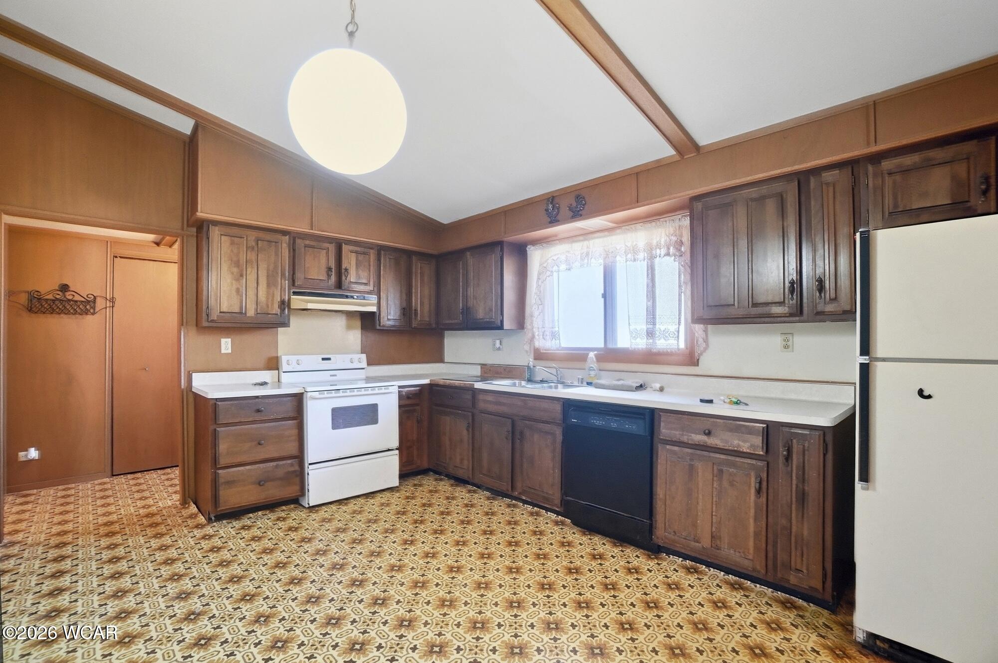 523 Jackson Street, Middle Point, Ohio